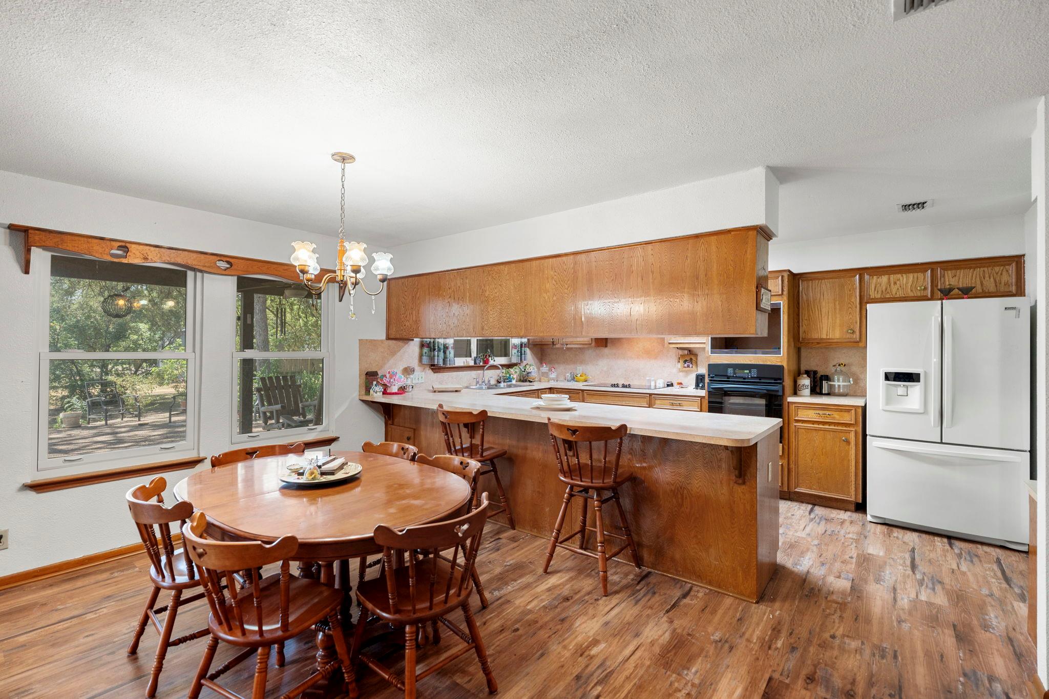 315 Caracara DR — photo 3