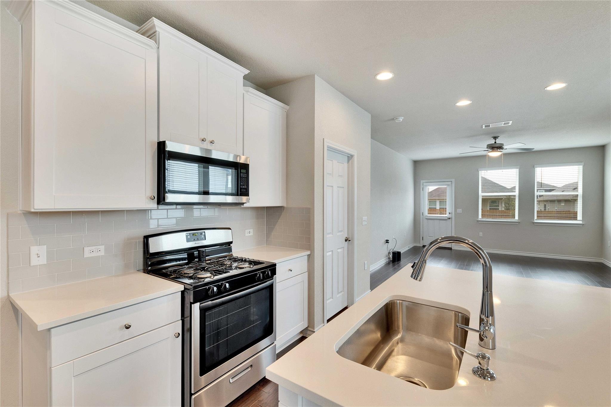 12121 Cimaizon DR — photo 3