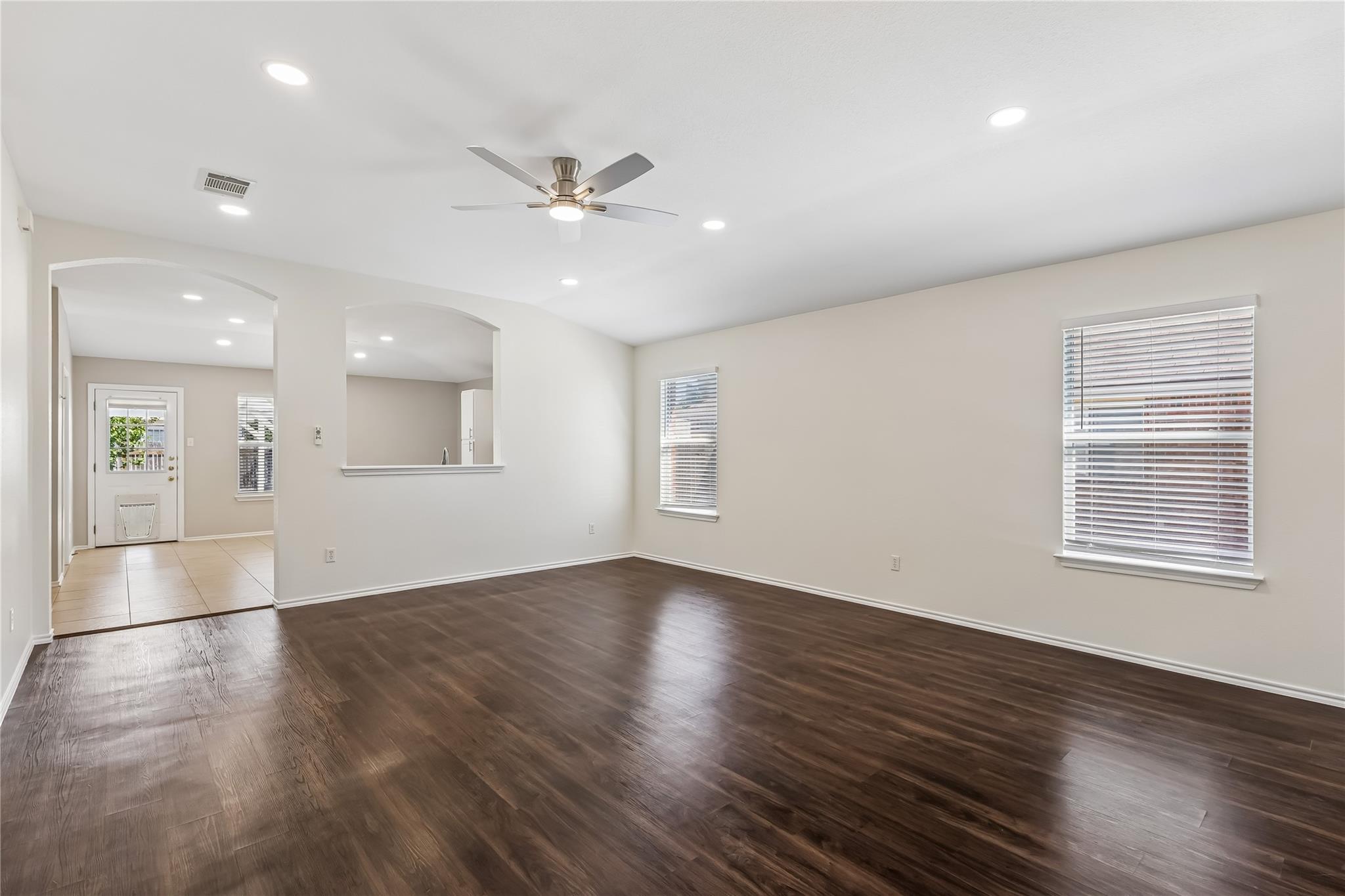505 Washington Square DR #1D — photo 5