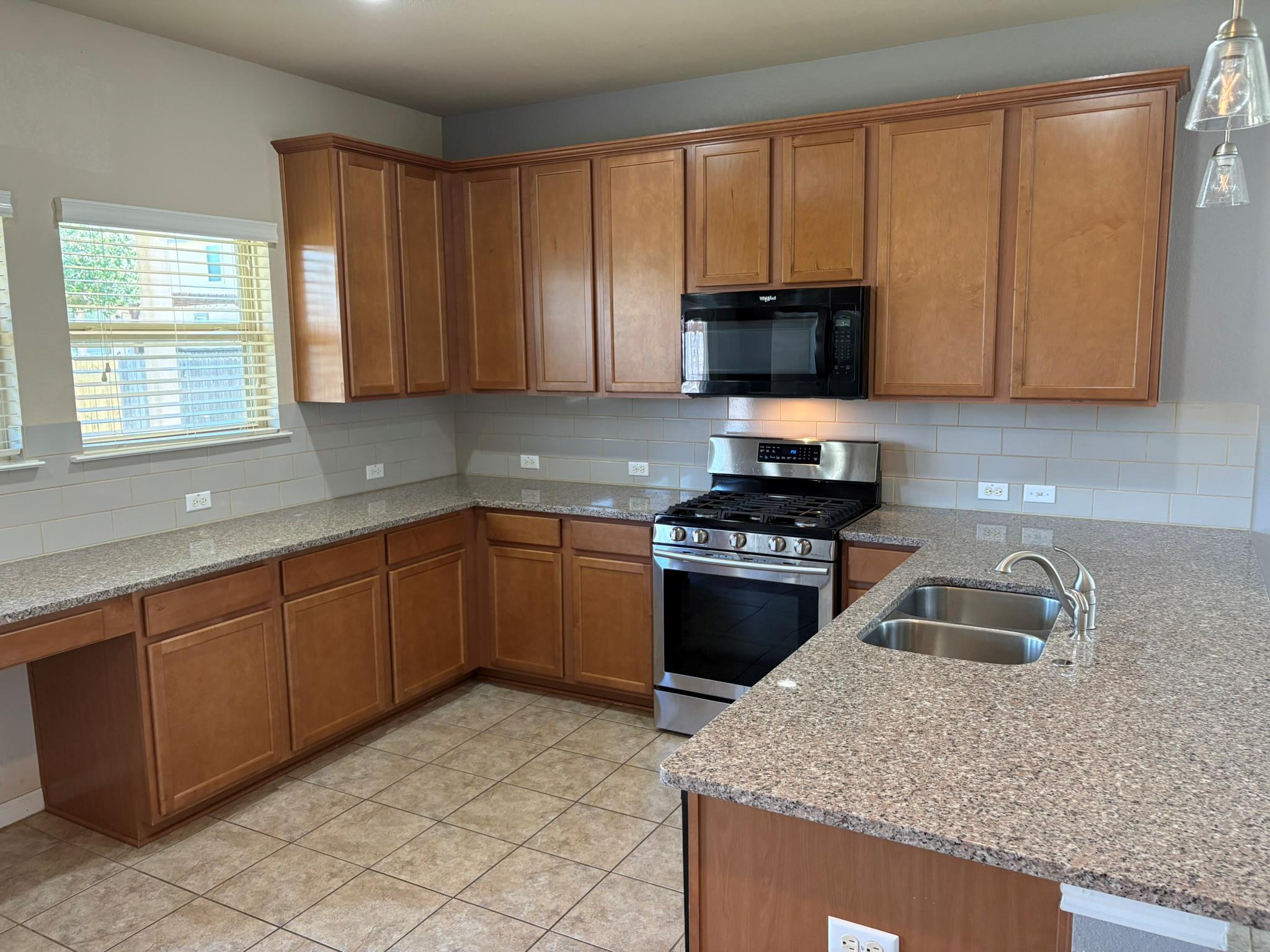 8113 Rosano ST — photo 3
