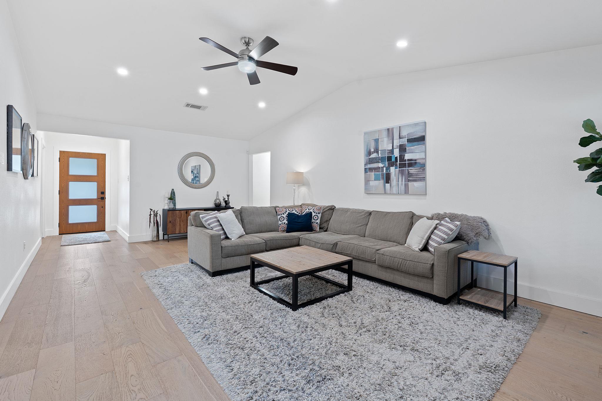 6008 Smith Oak TRL — photo 4