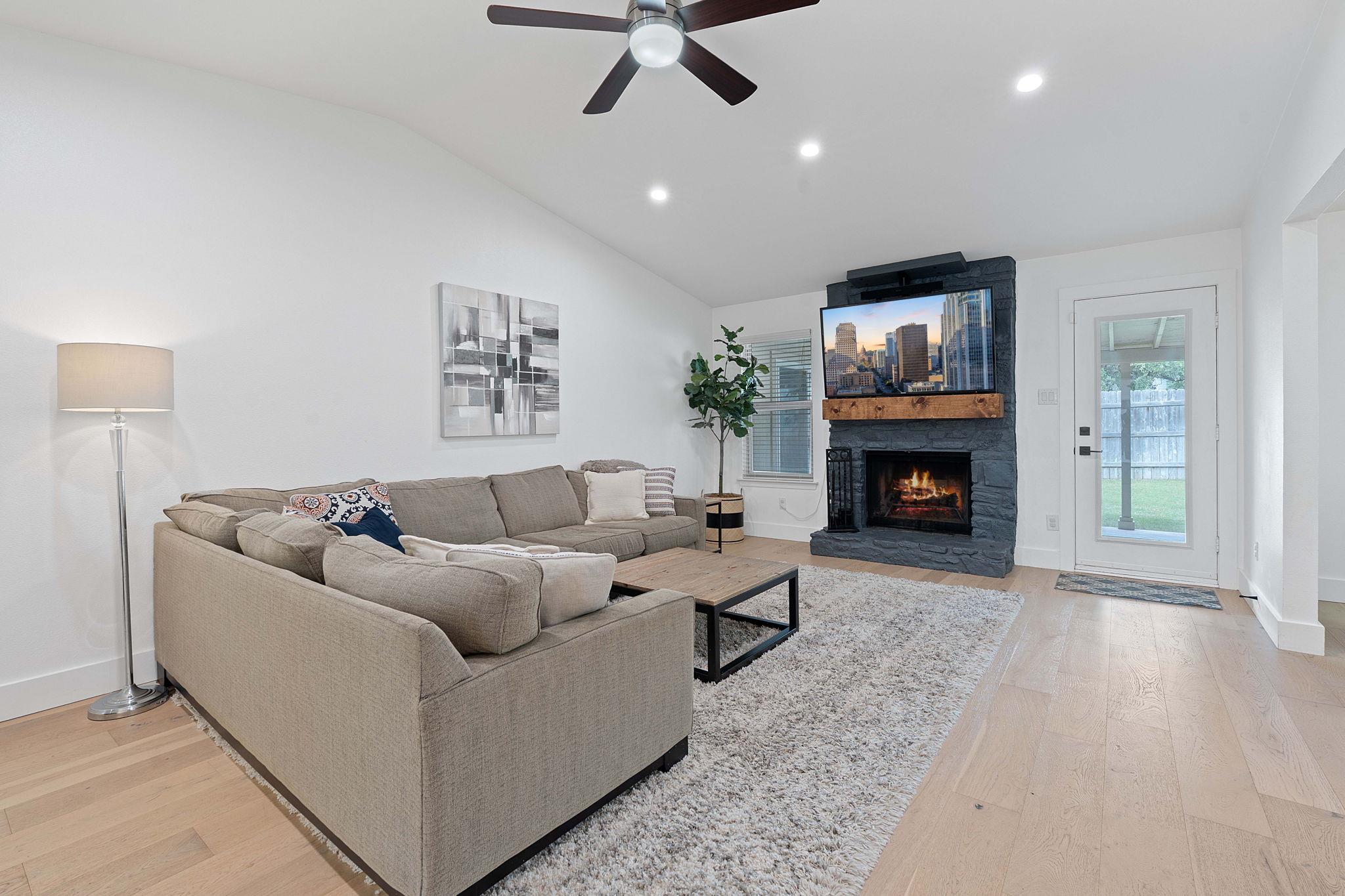6008 Smith Oak TRL — photo 5