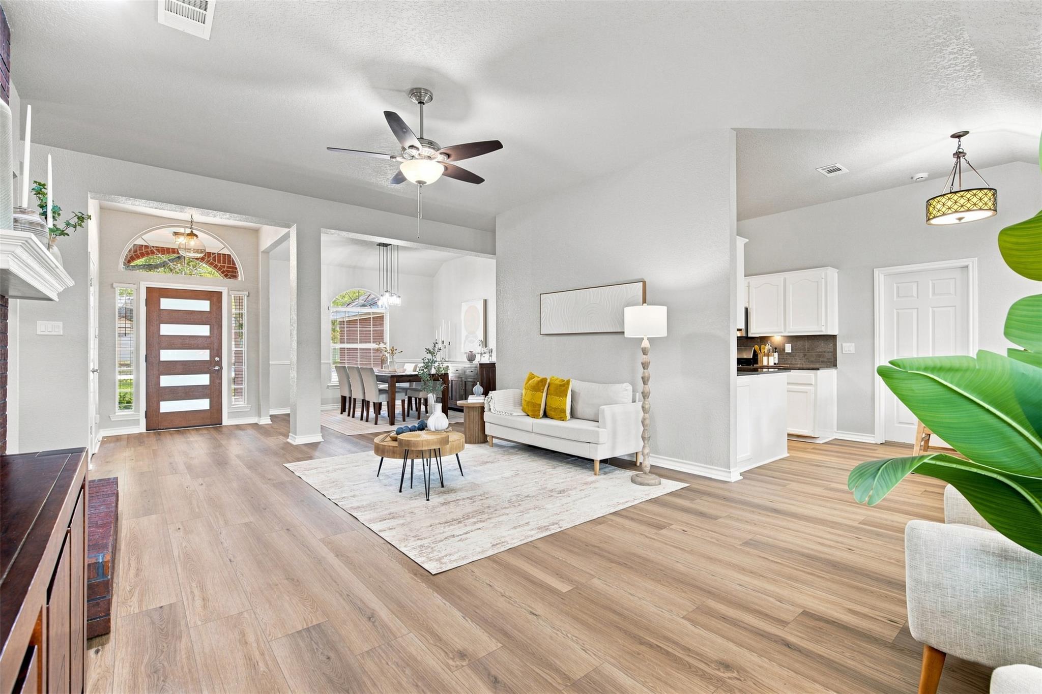 1010 Rocky Creek DR — photo 5