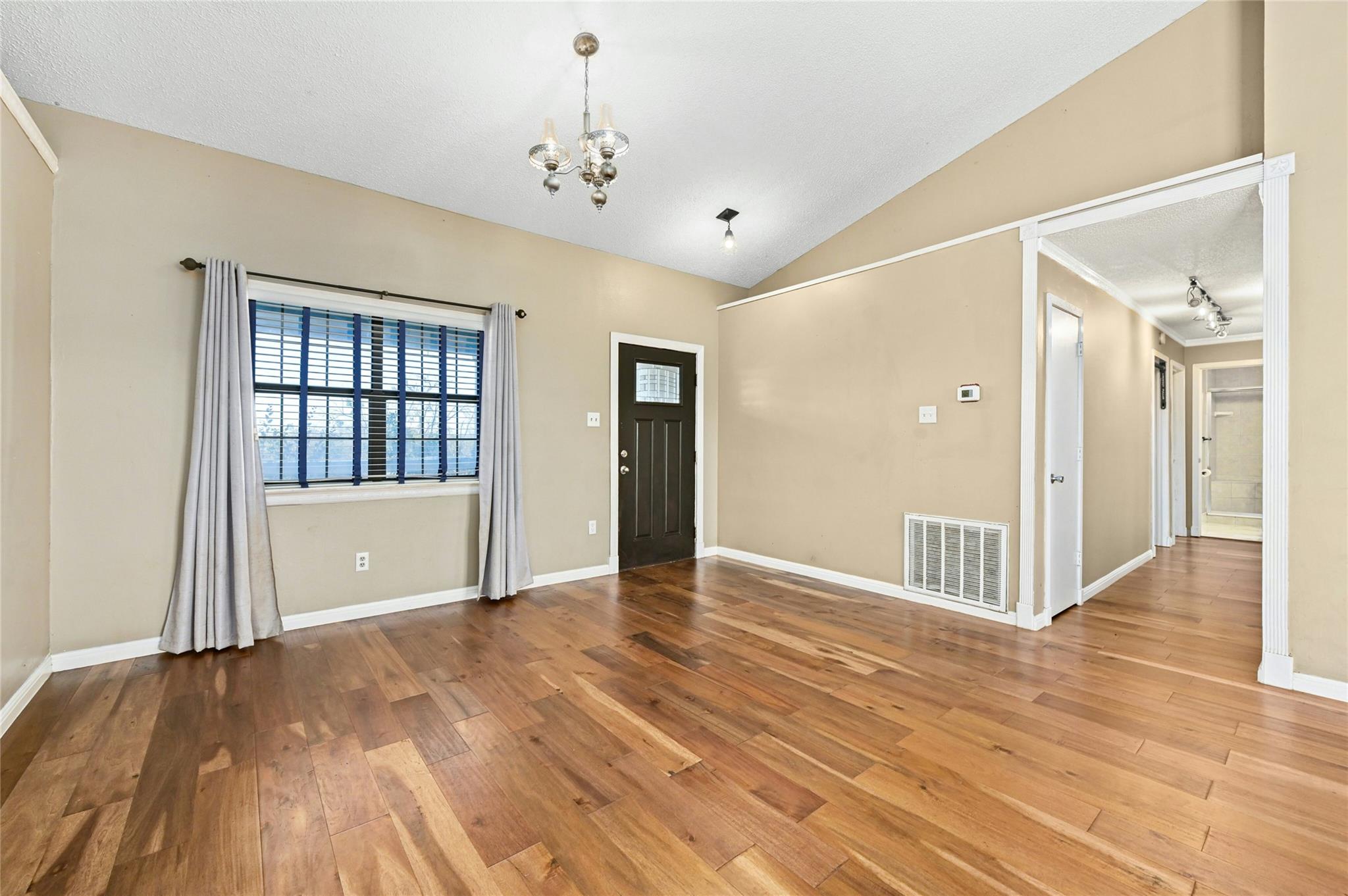 105 Deep Lake CIR — photo 5