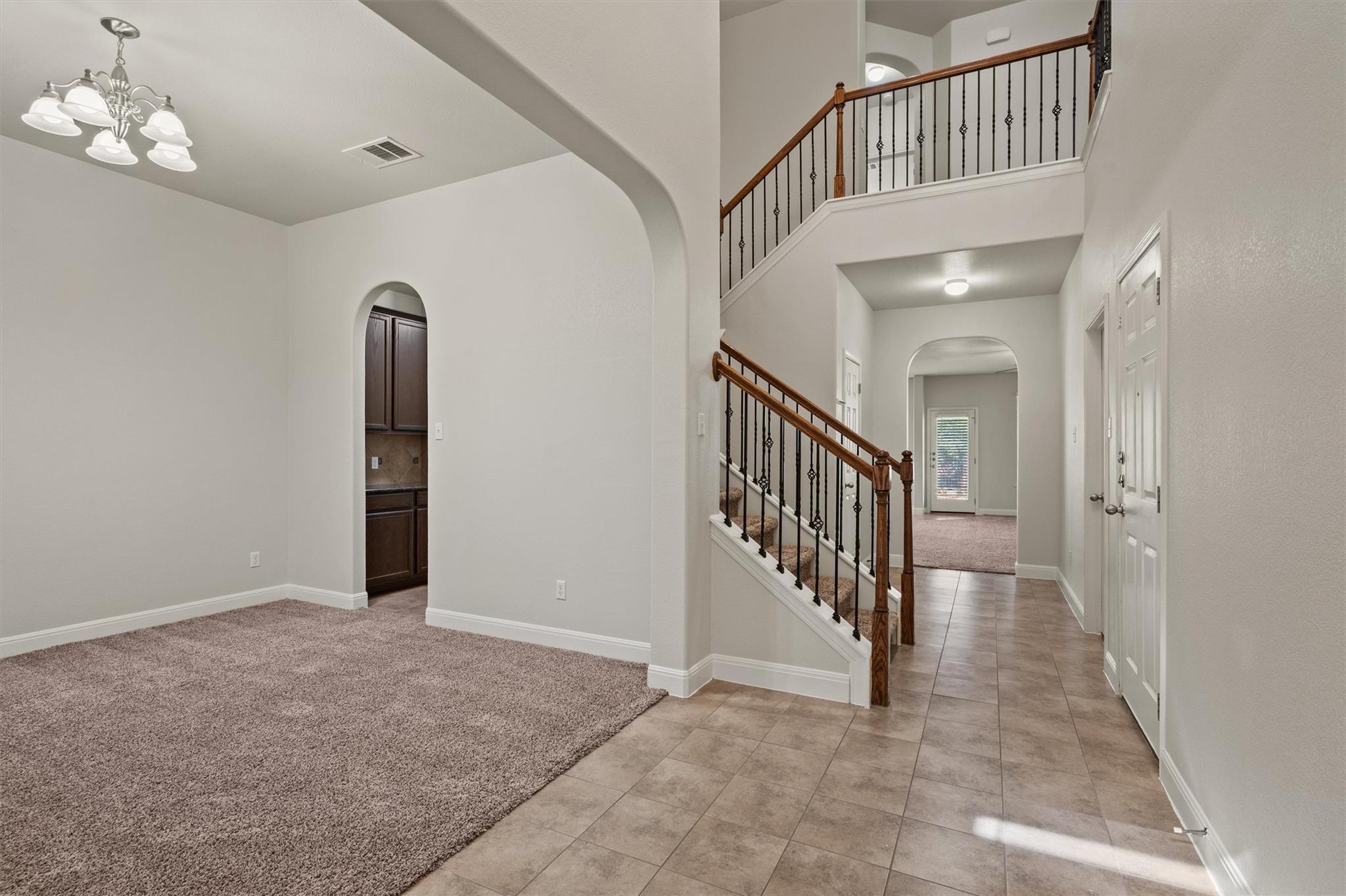 706 Harwood DR — photo 4
