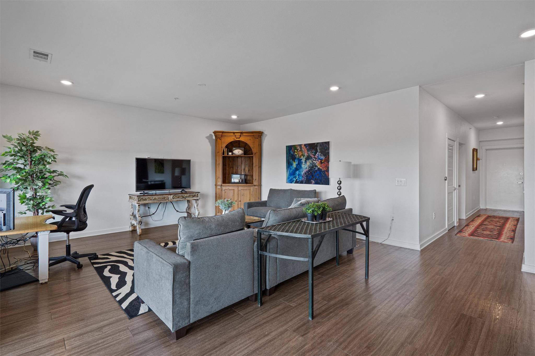 4361 Congress Ave #606 — photo 5