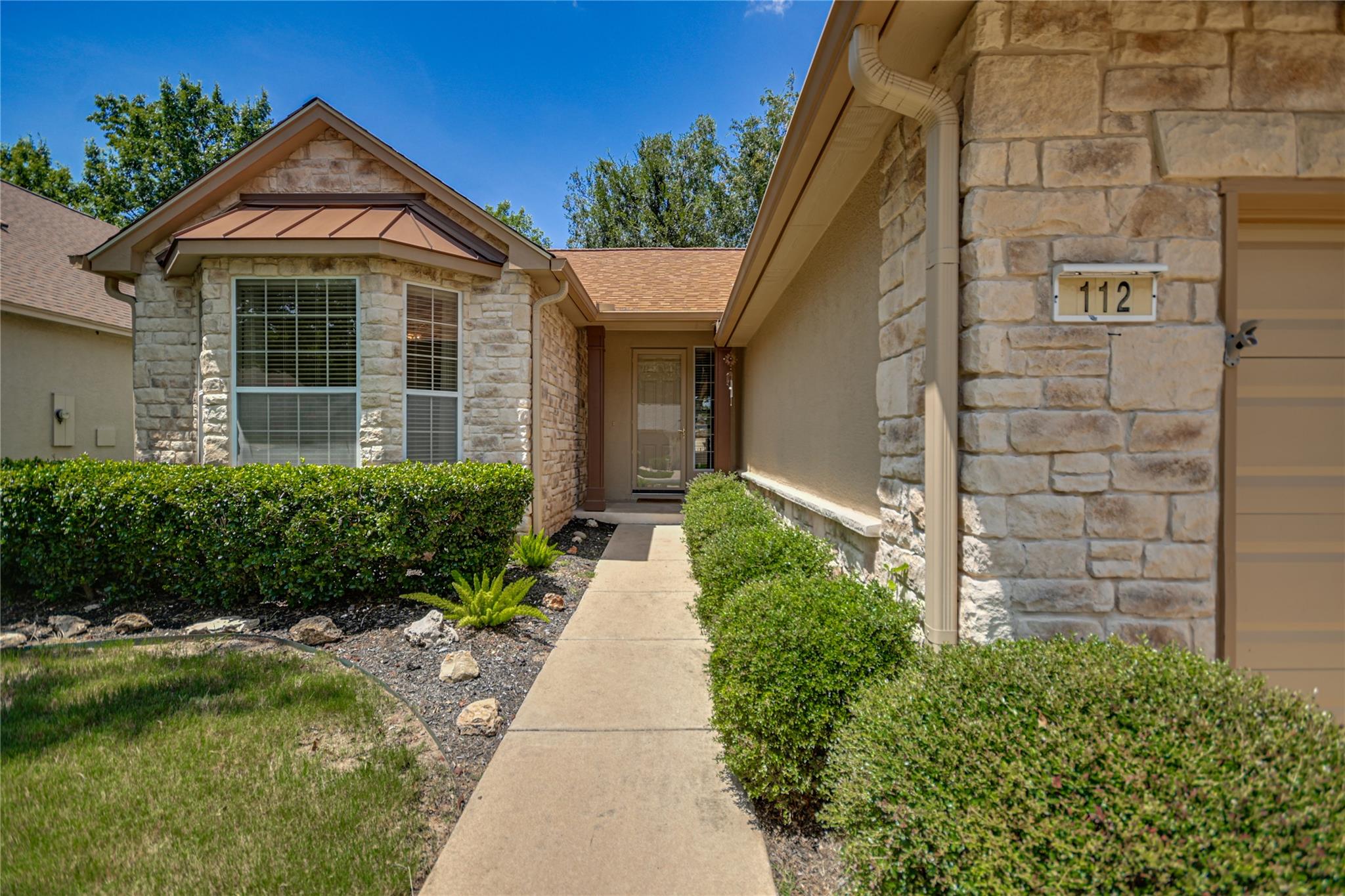 112 Bluebell DR — photo 4