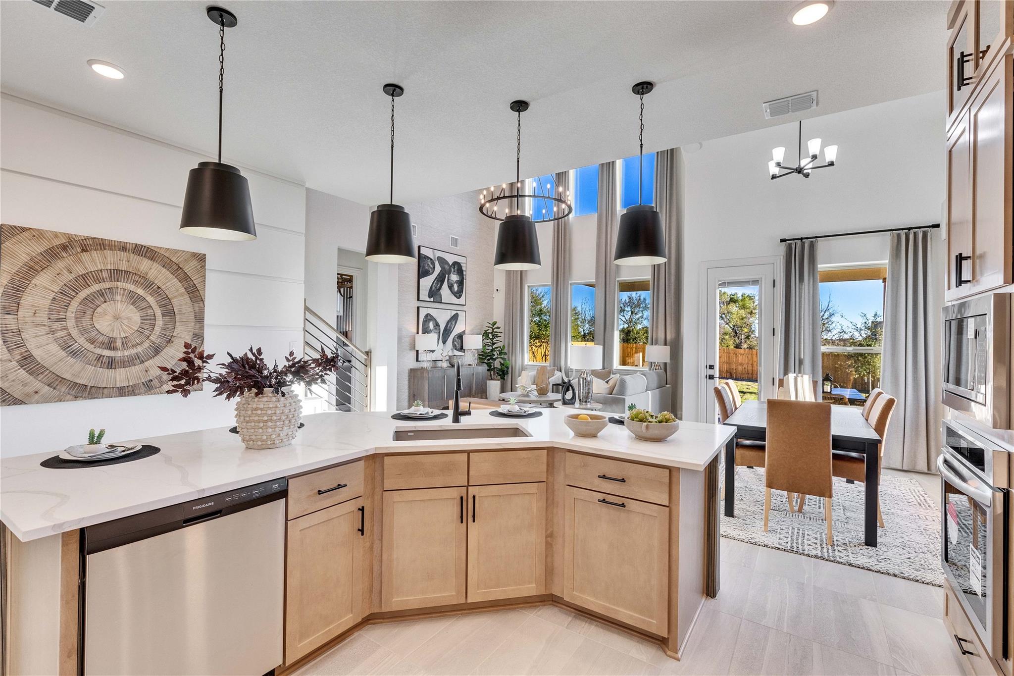 25521 Udel LN — photo 3