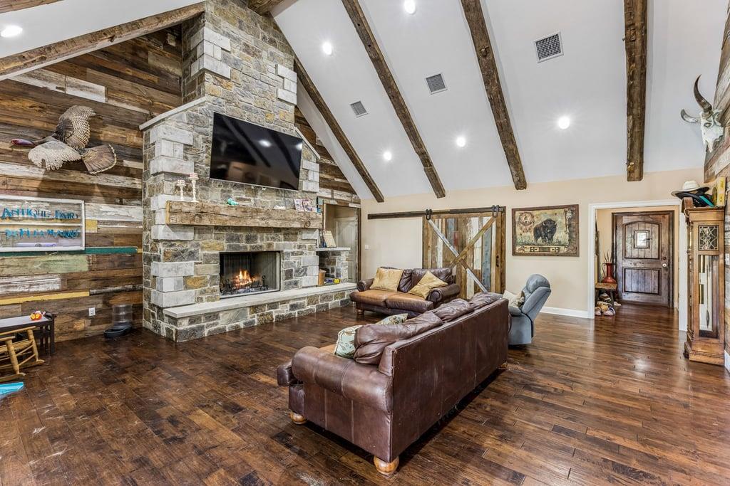 10111 Signal Hill RD — photo 4