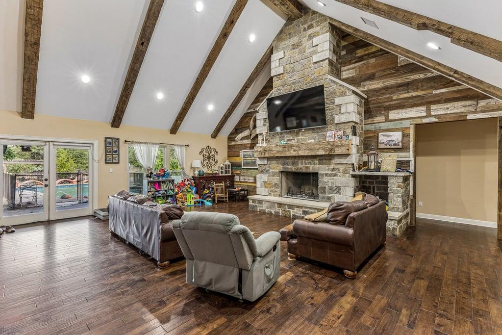 10111 Signal Hill RD — photo 5