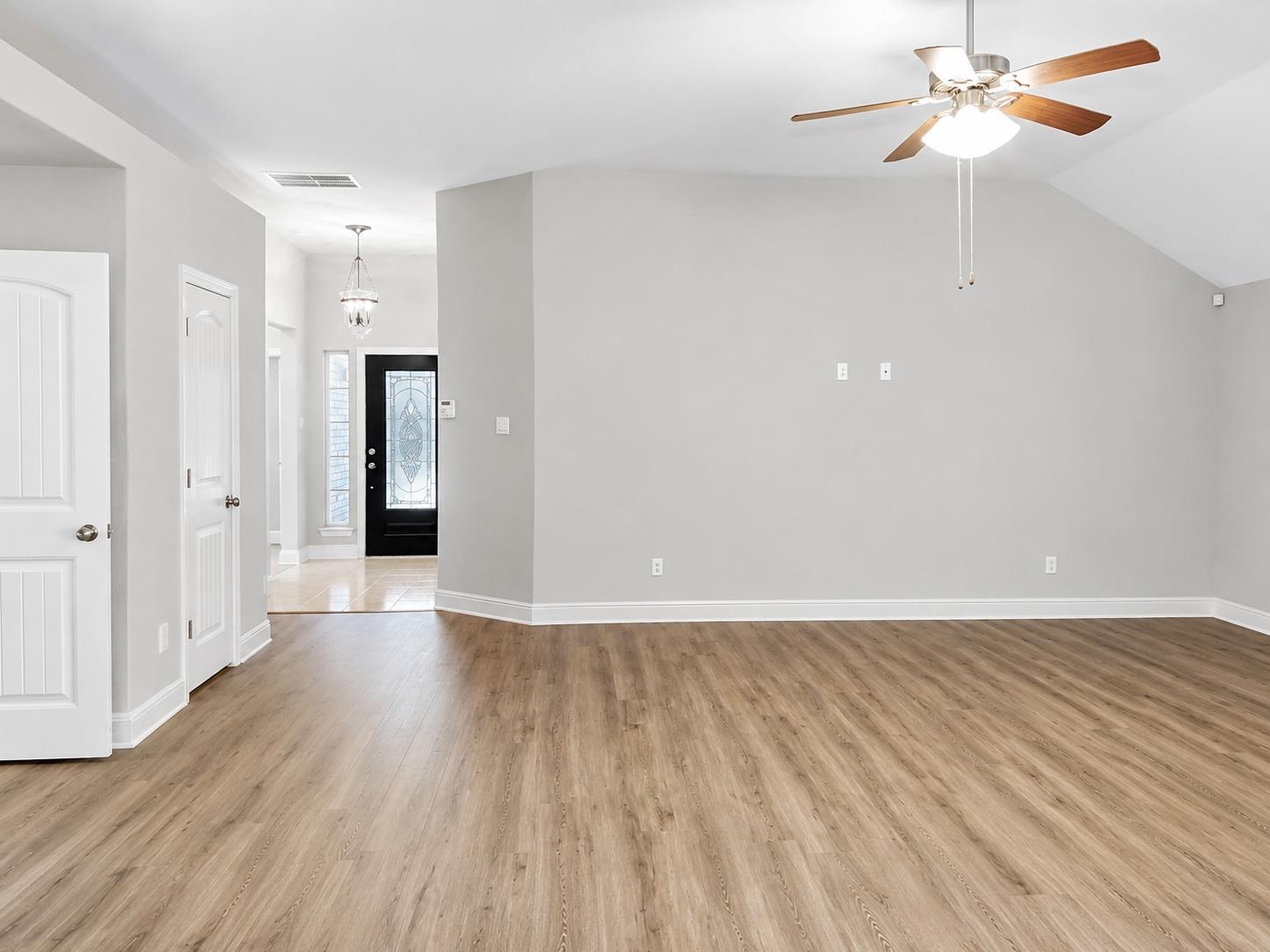 18512 Rio Chama LN — photo 4