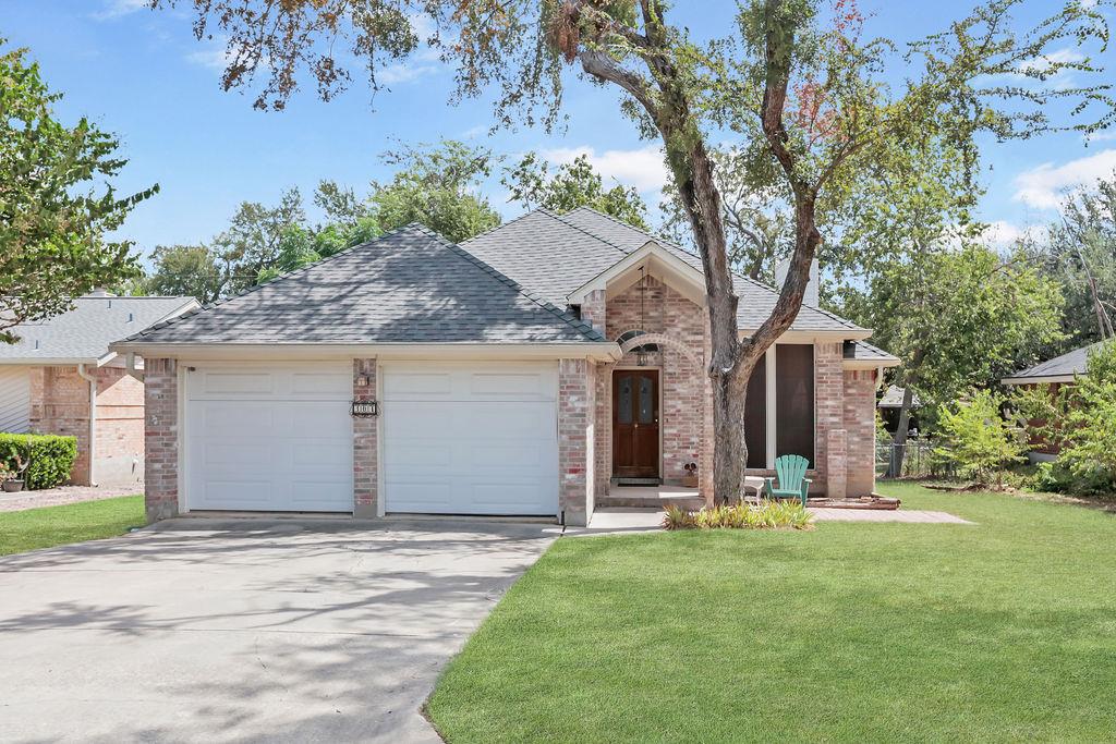 304 Woodstone DR
