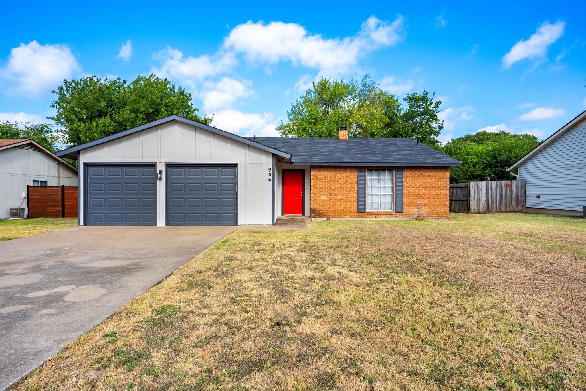 906 Brandywine DR