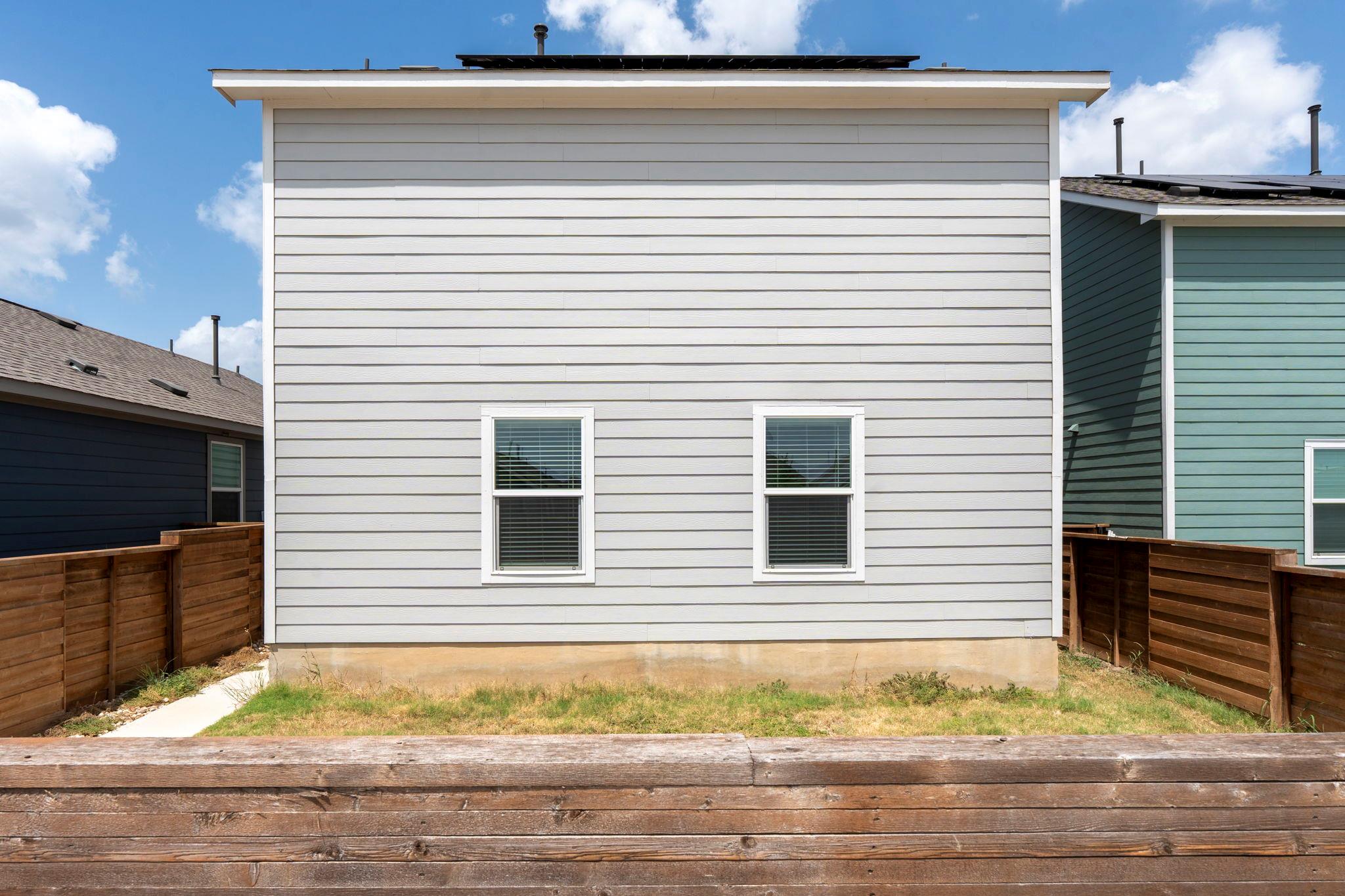 889 Powell ST — photo 5
