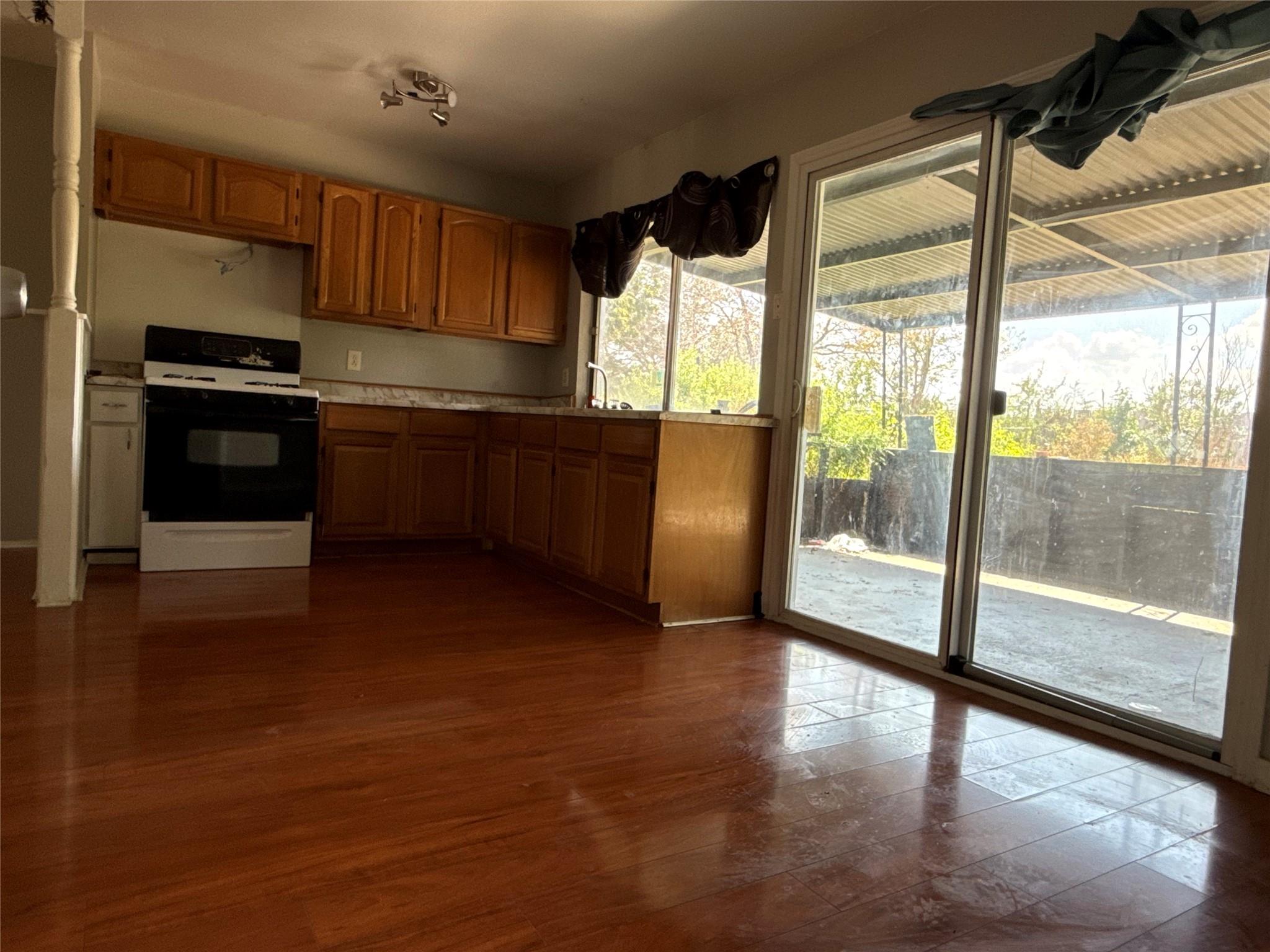 7323 Walnut Valley DR — photo 4