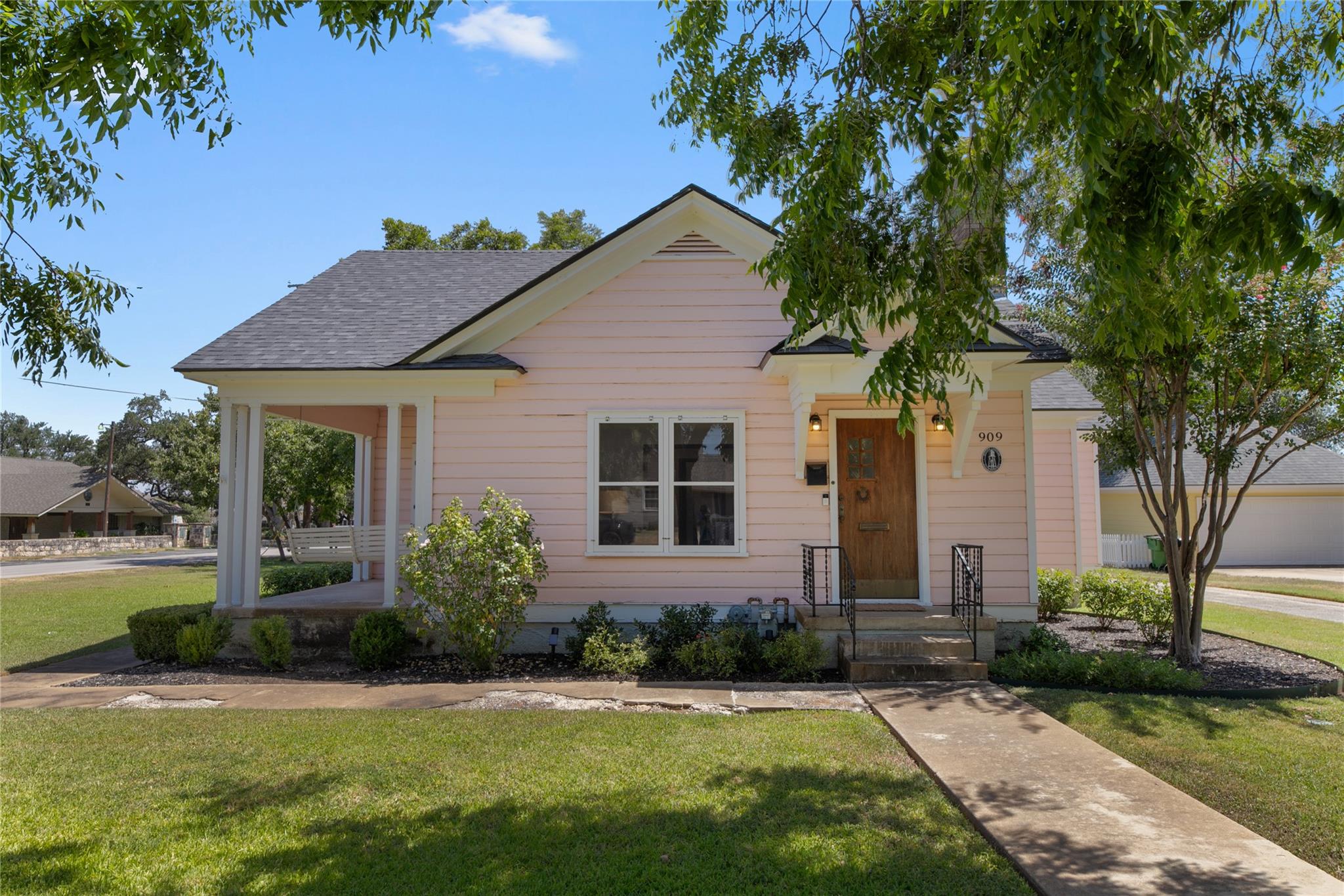 909 Liberty Ave