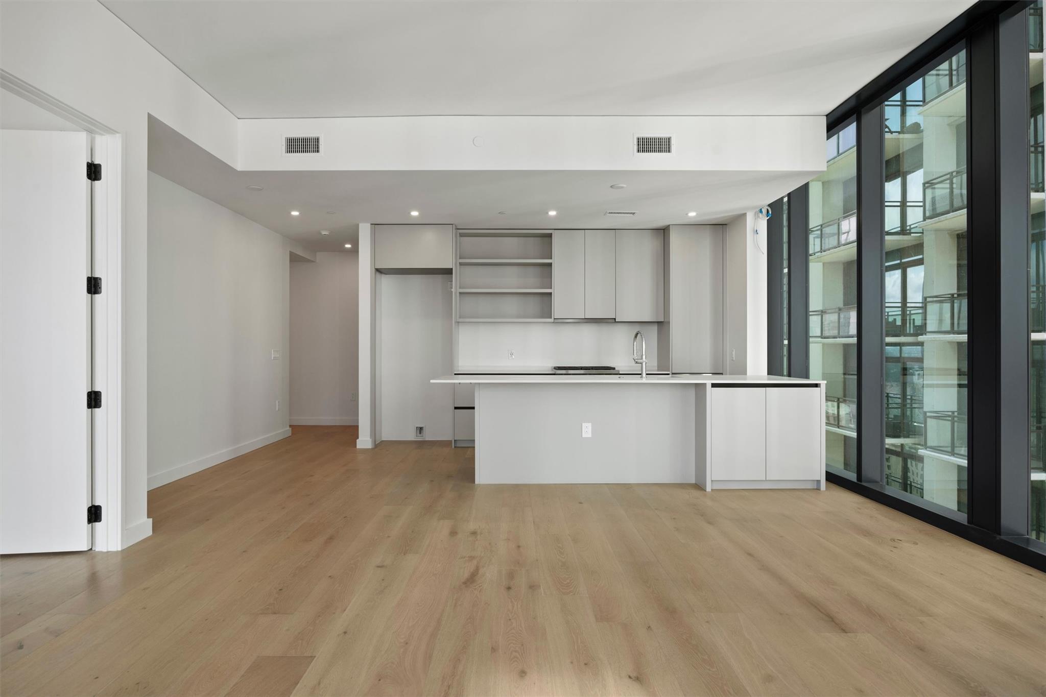 610 Davis ST #2408 — photo 3