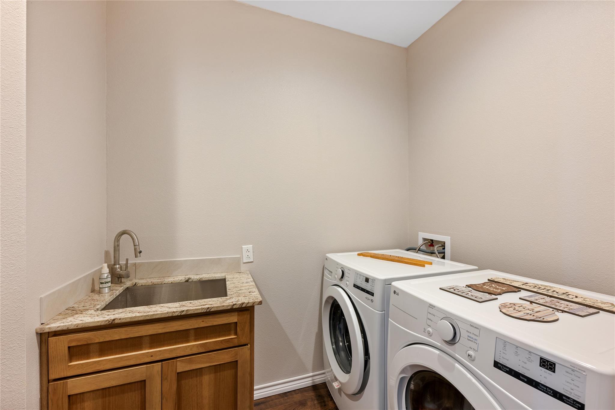 459 Ridge LN — photo 5