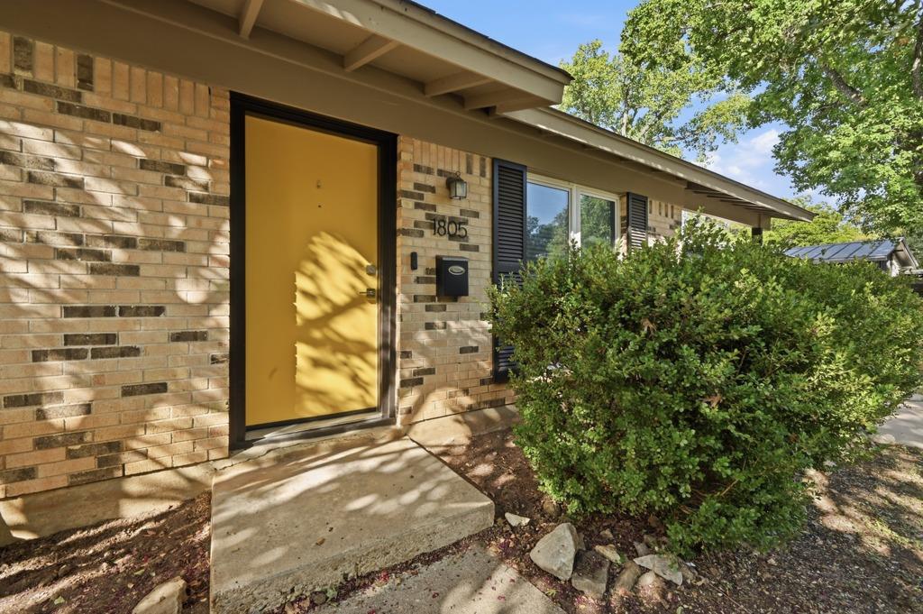 1805 Fair Oaks DR — photo 4