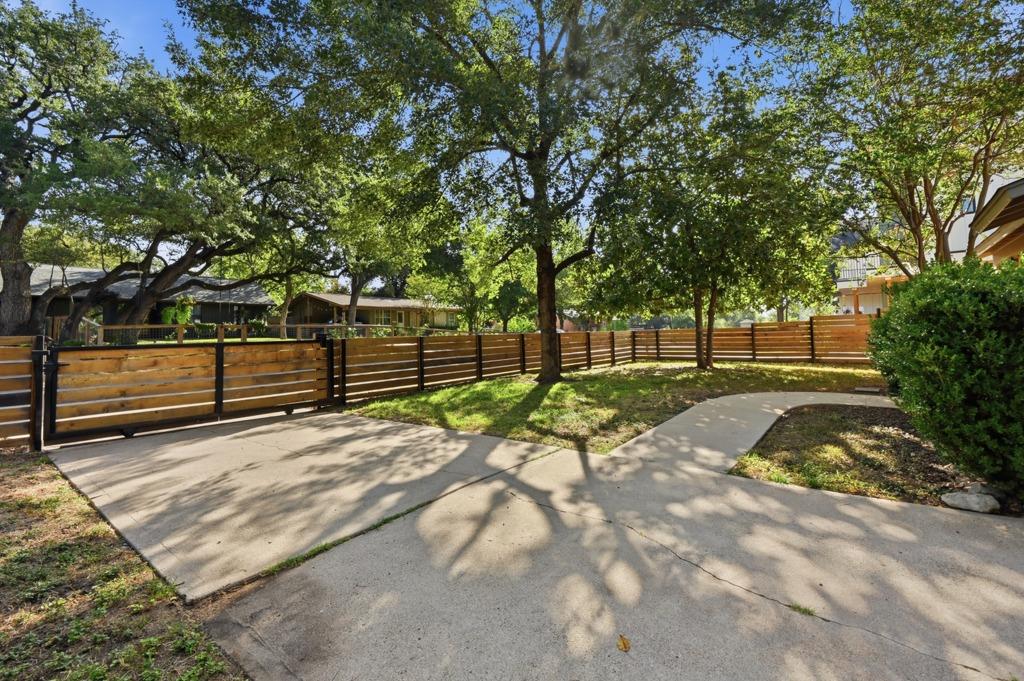 1805 Fair Oaks DR — photo 5