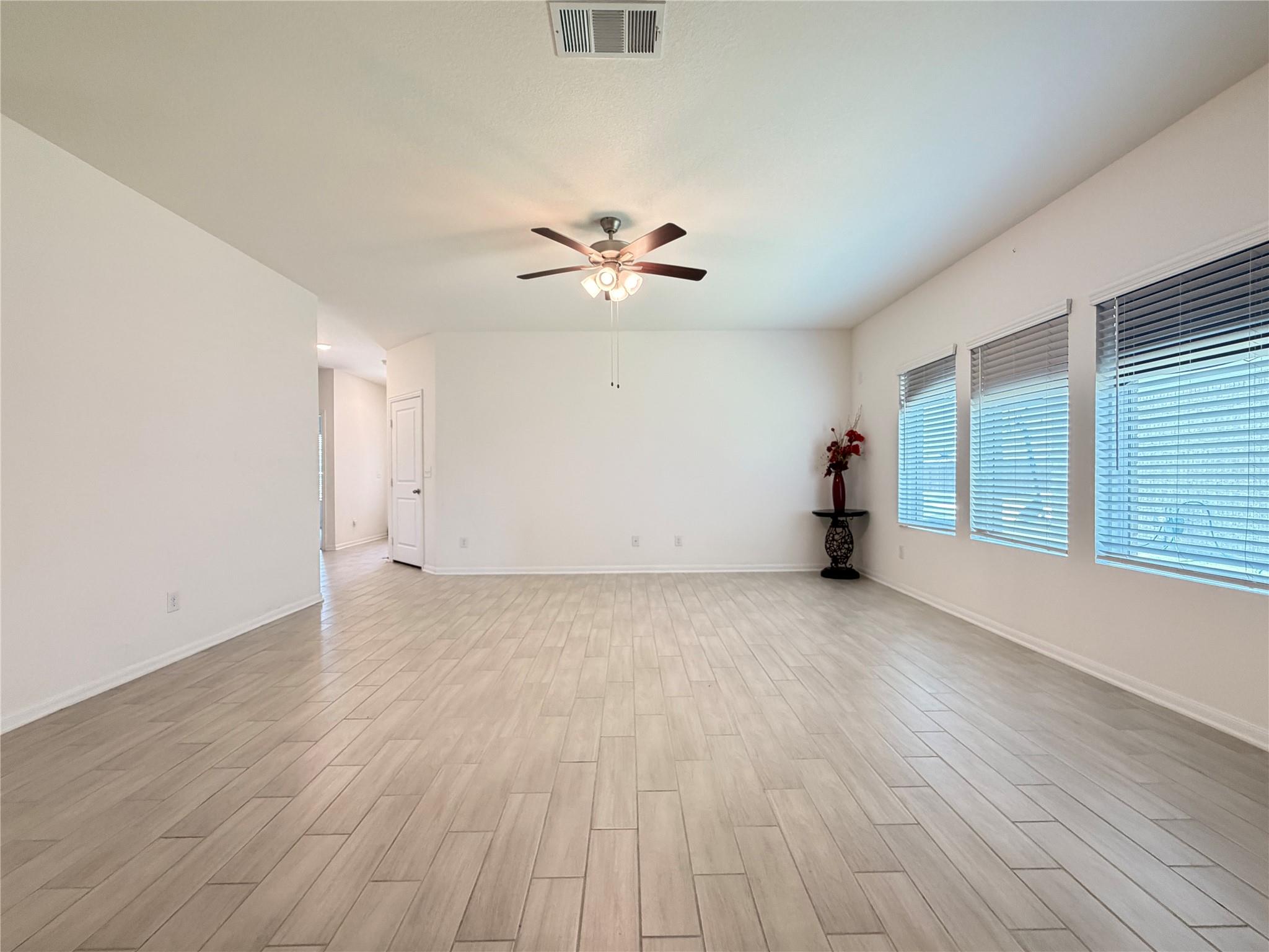 1104 WHIPPLETREE TRL — photo 5