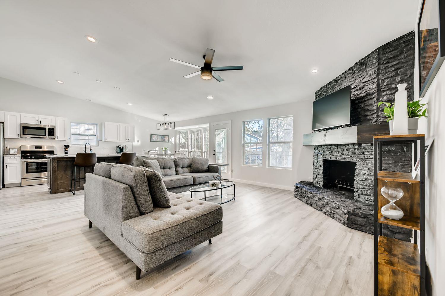 7822 Manassas DR — photo 4