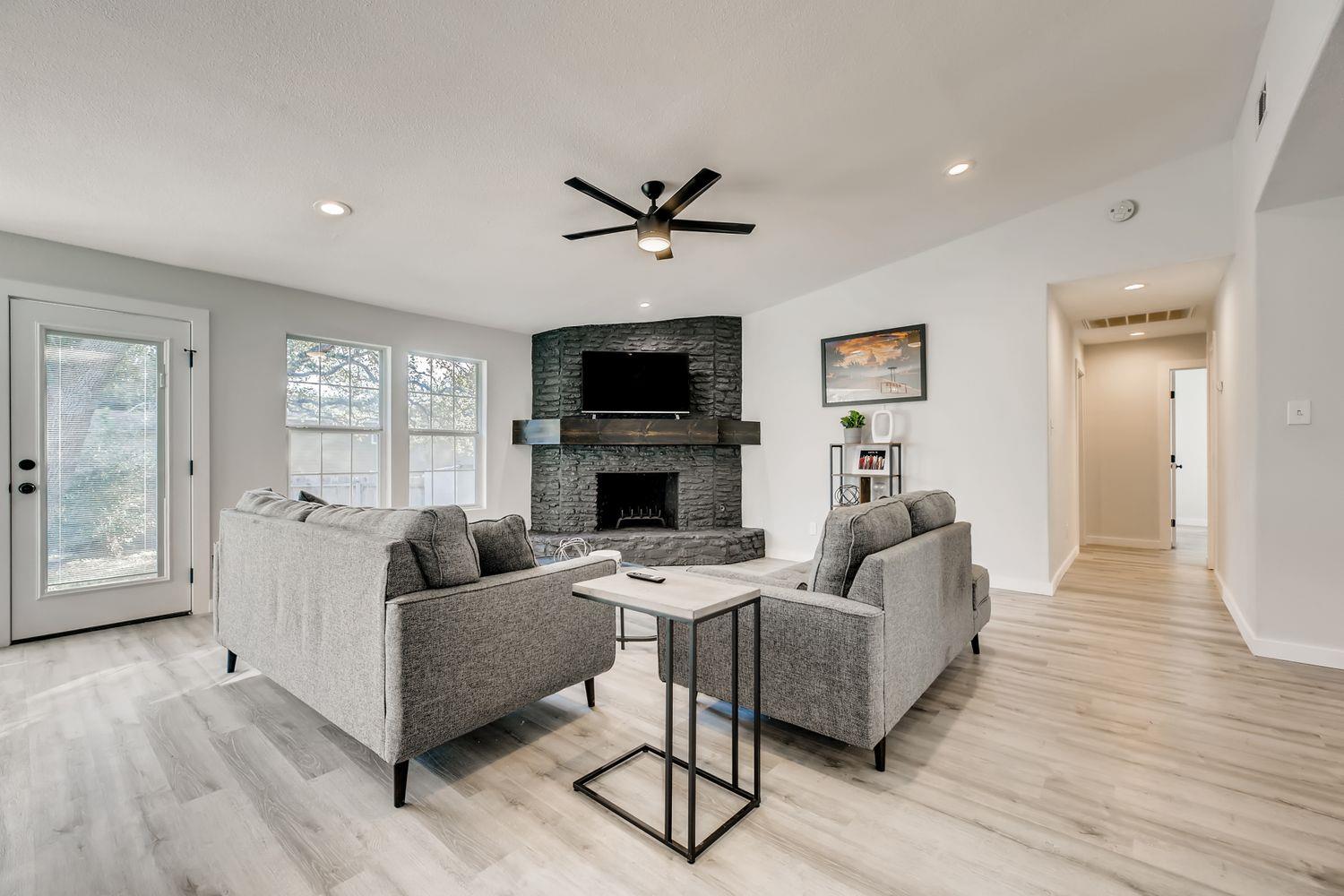 7822 Manassas DR — photo 5
