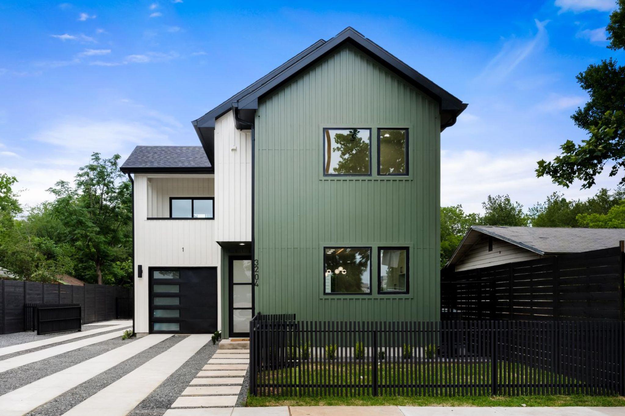3204 Lyons RD