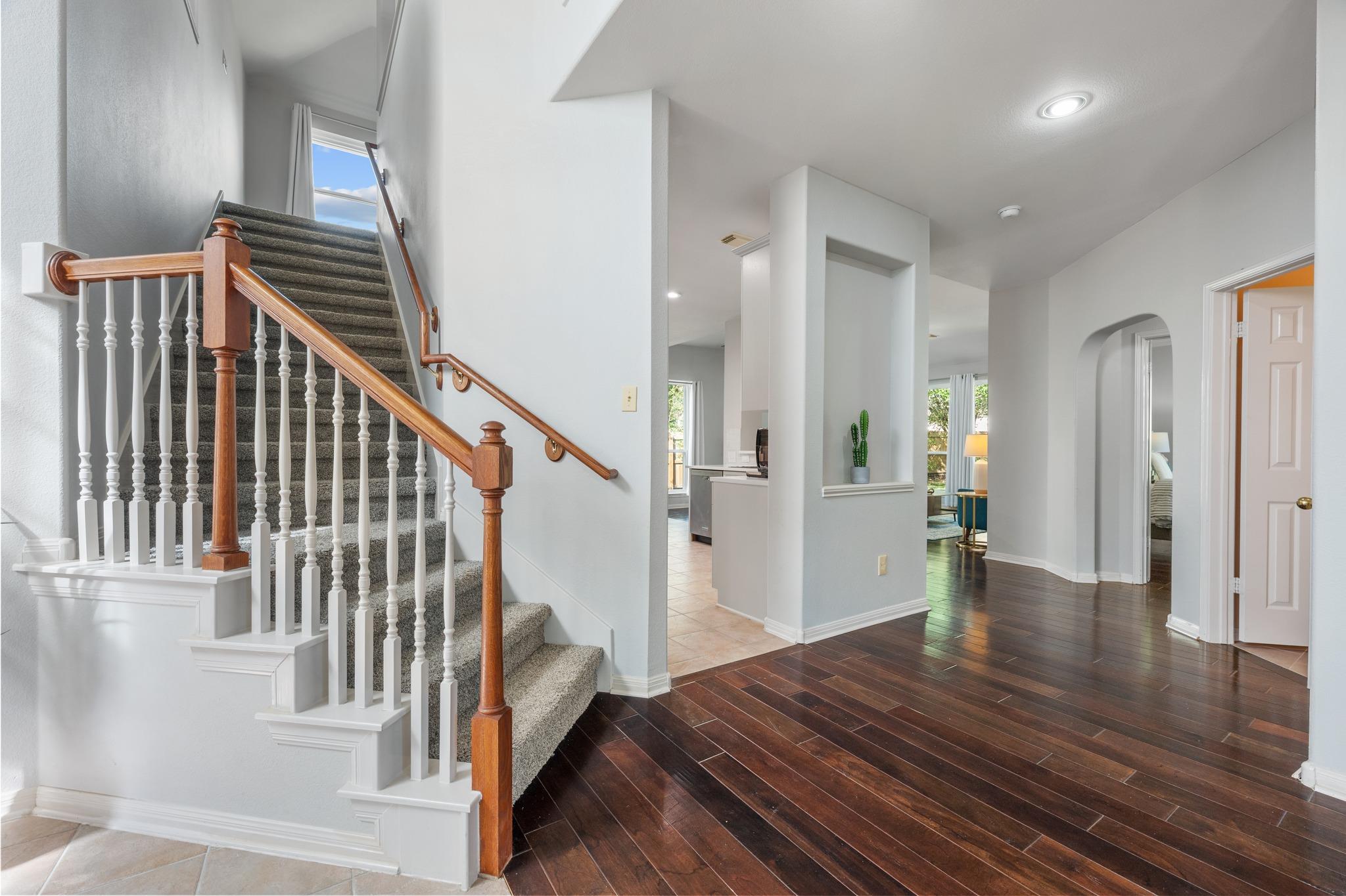 10808 Beachmont LN — photo 4