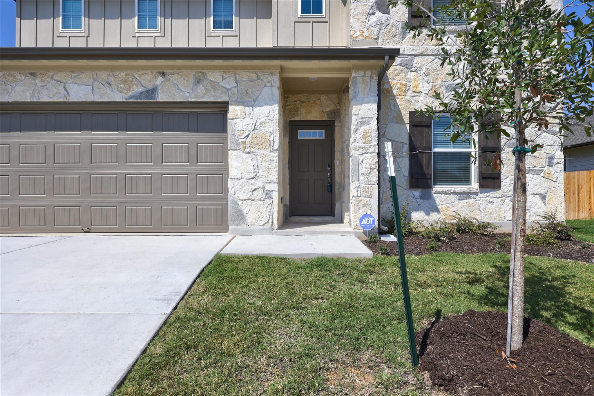 117 Fairmeadow Downs DR — photo 4
