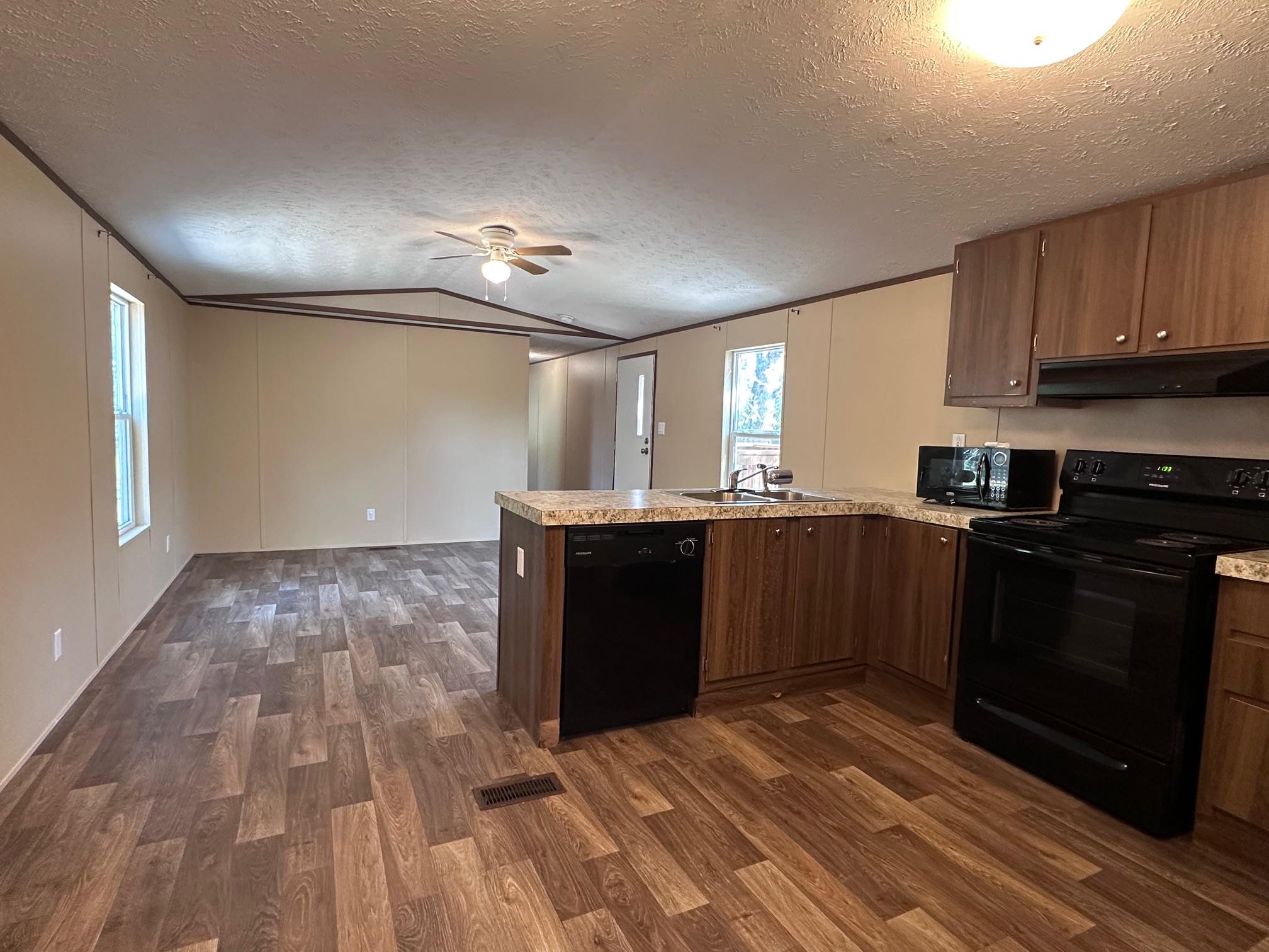 302 Lone Star RD #F — photo 4
