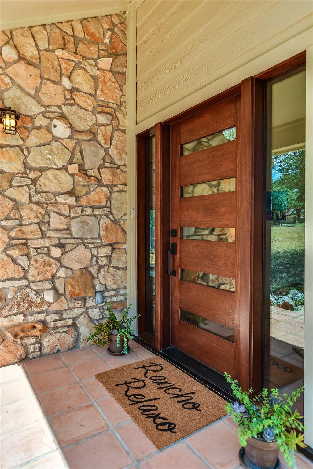14900 Crosscreek DR — photo 4
