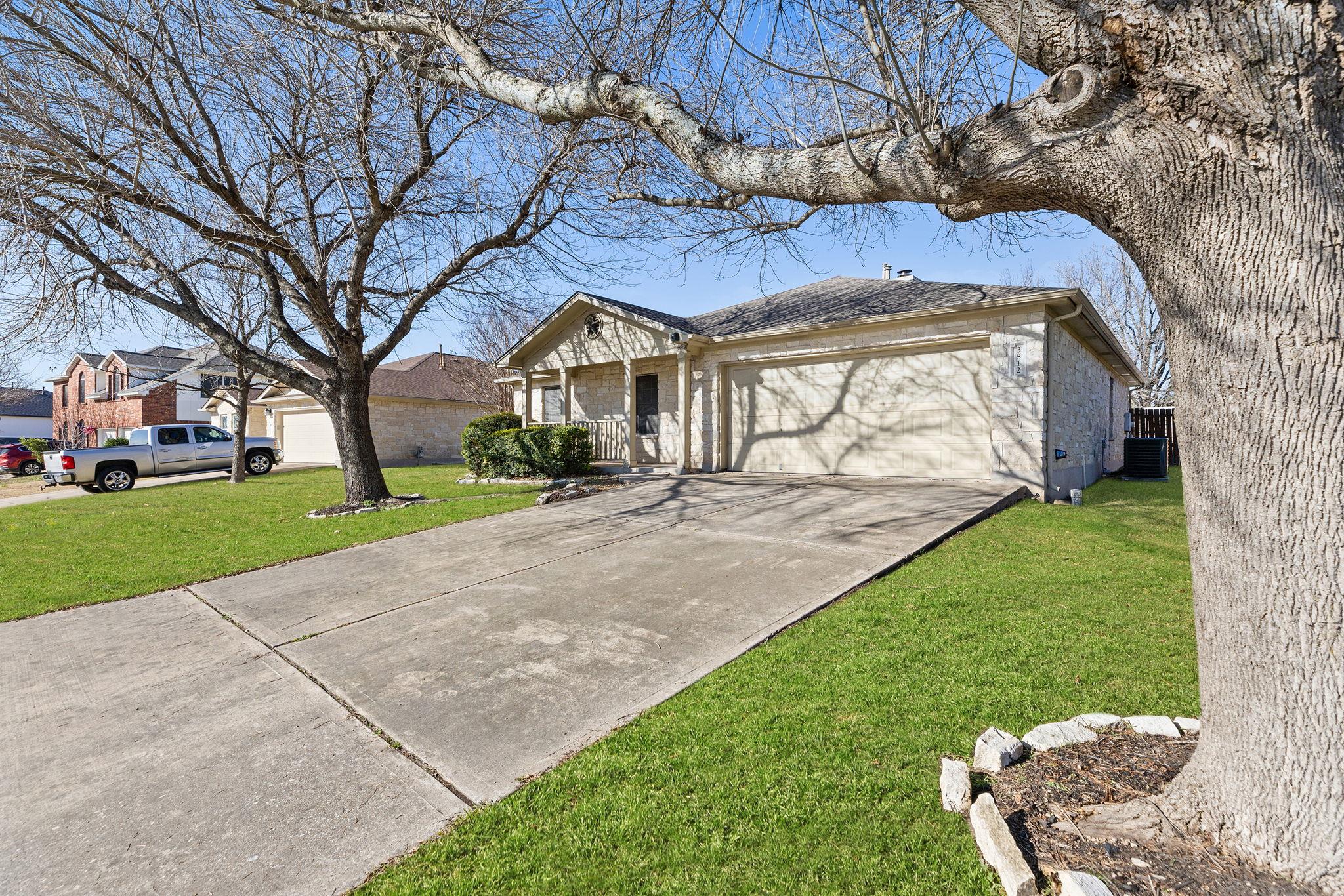 3812 Eagles Nest ST — photo 3