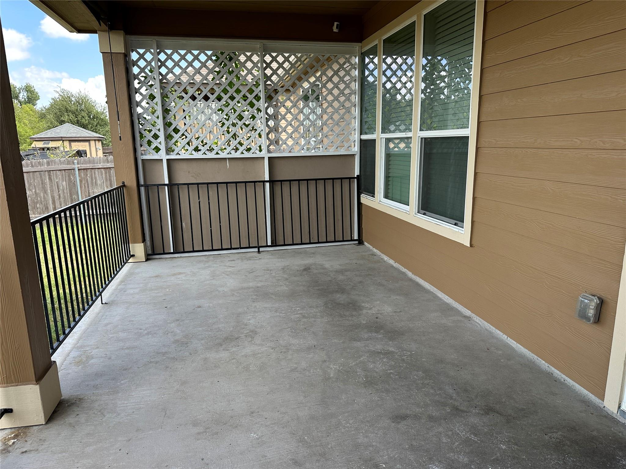 13904 Lyndon B Johnson ST — photo 5