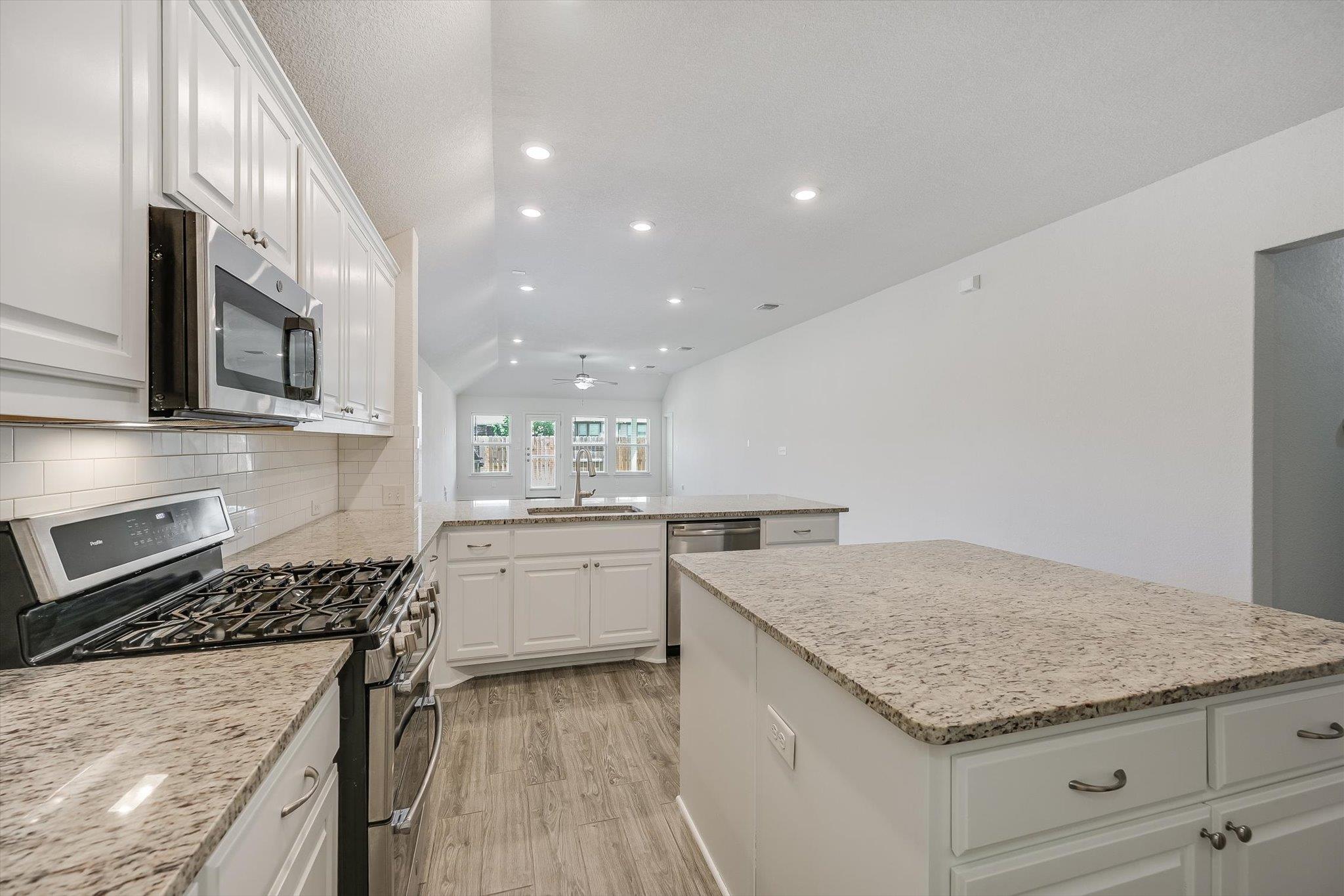 3316 Amerigo PL — photo 5
