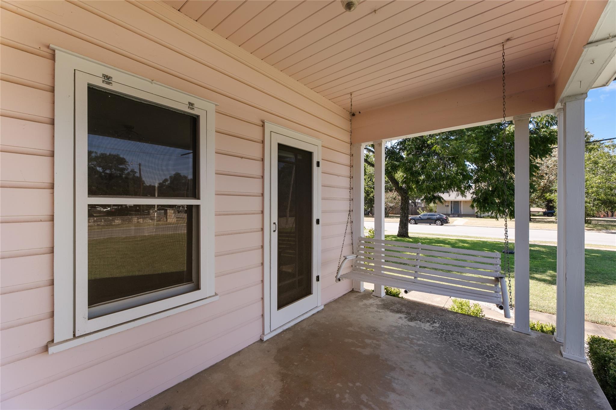 909 Liberty Ave — photo 4
