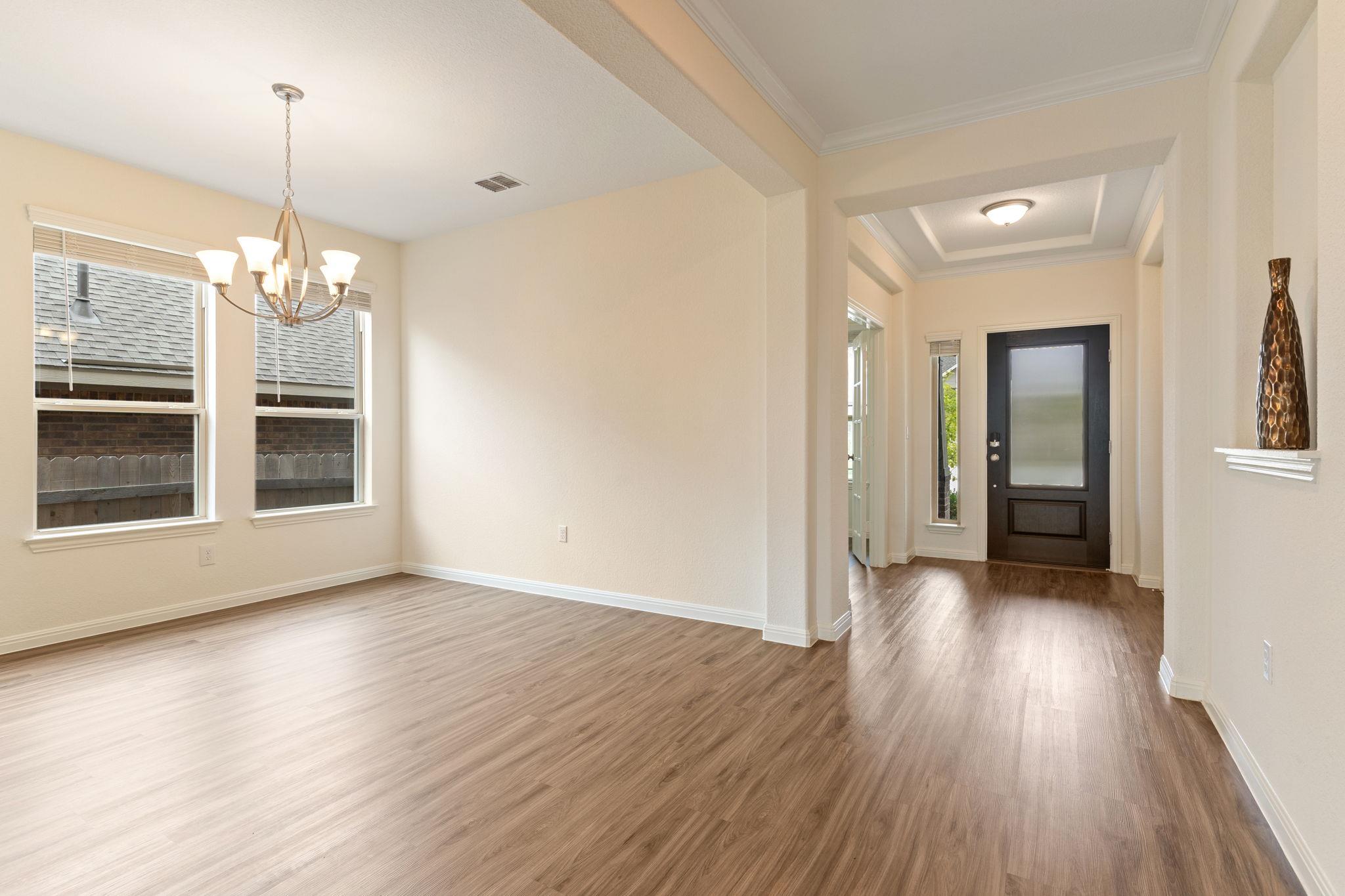 607 Allende BND — photo 5
