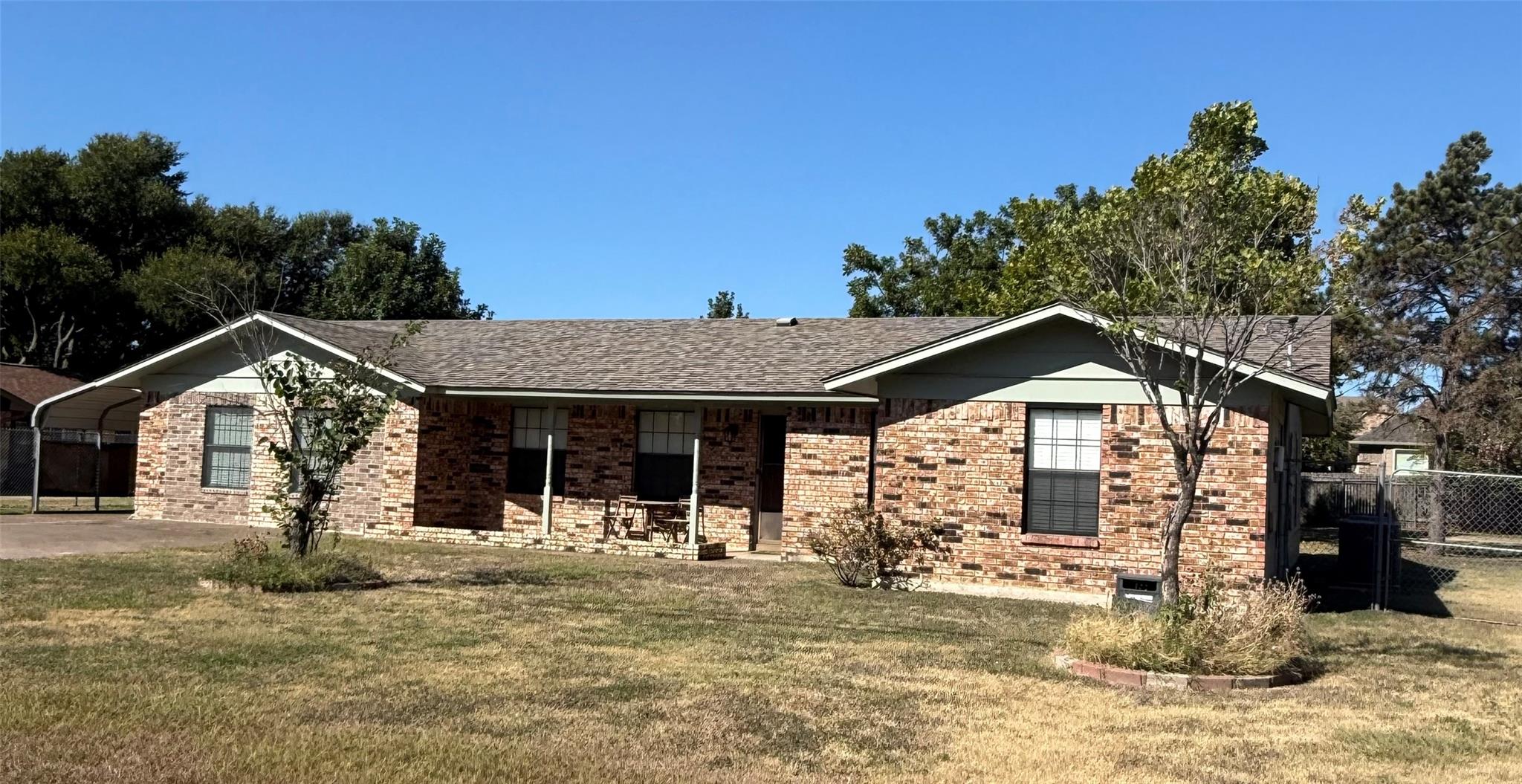 205 Parkway DR — photo 4