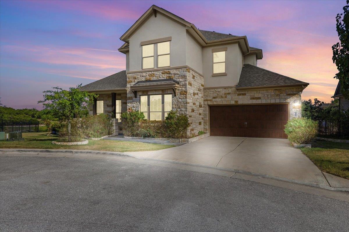 266 Village Oak DR — photo 3