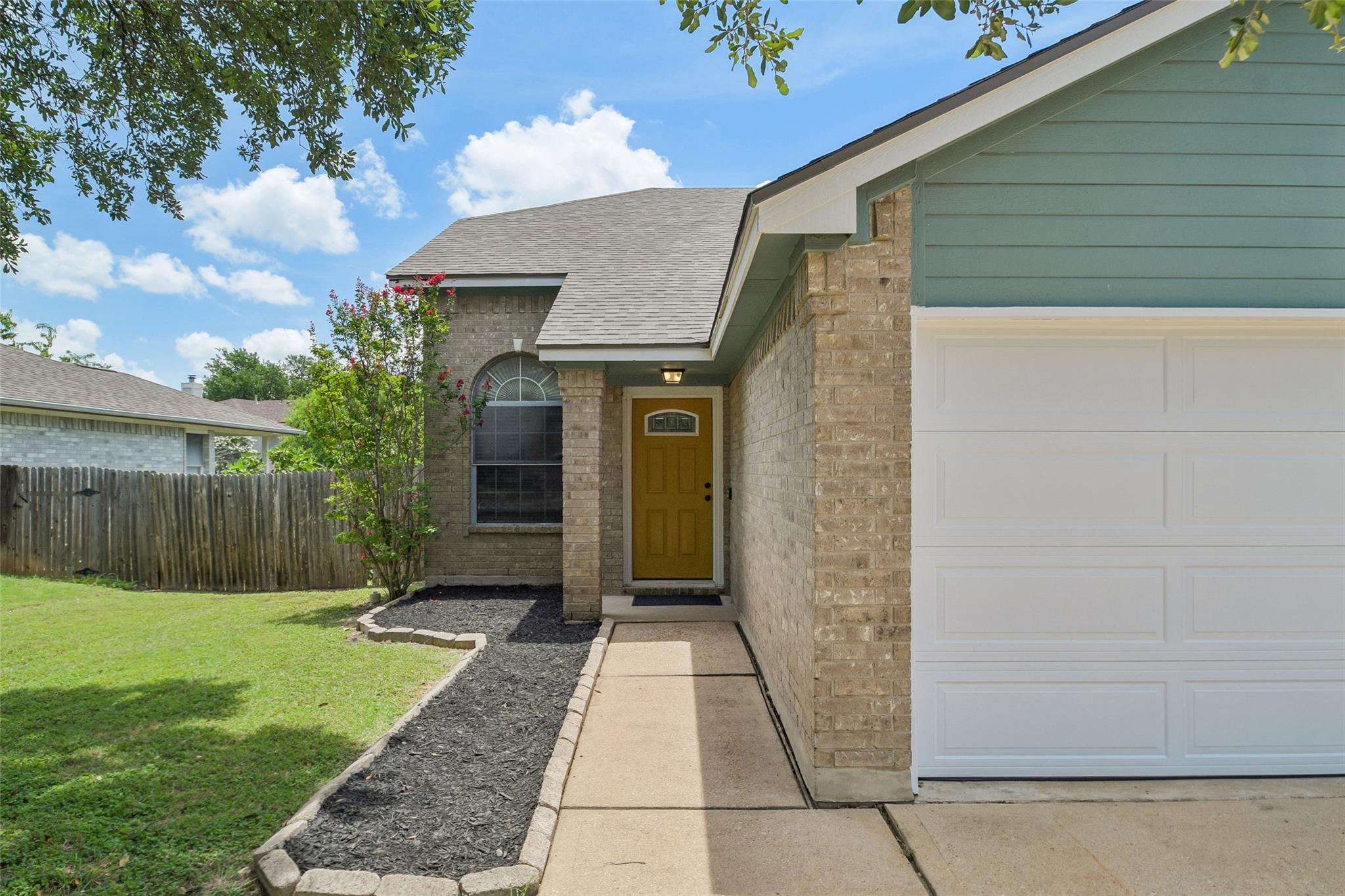1110 Brashear LN — photo 3