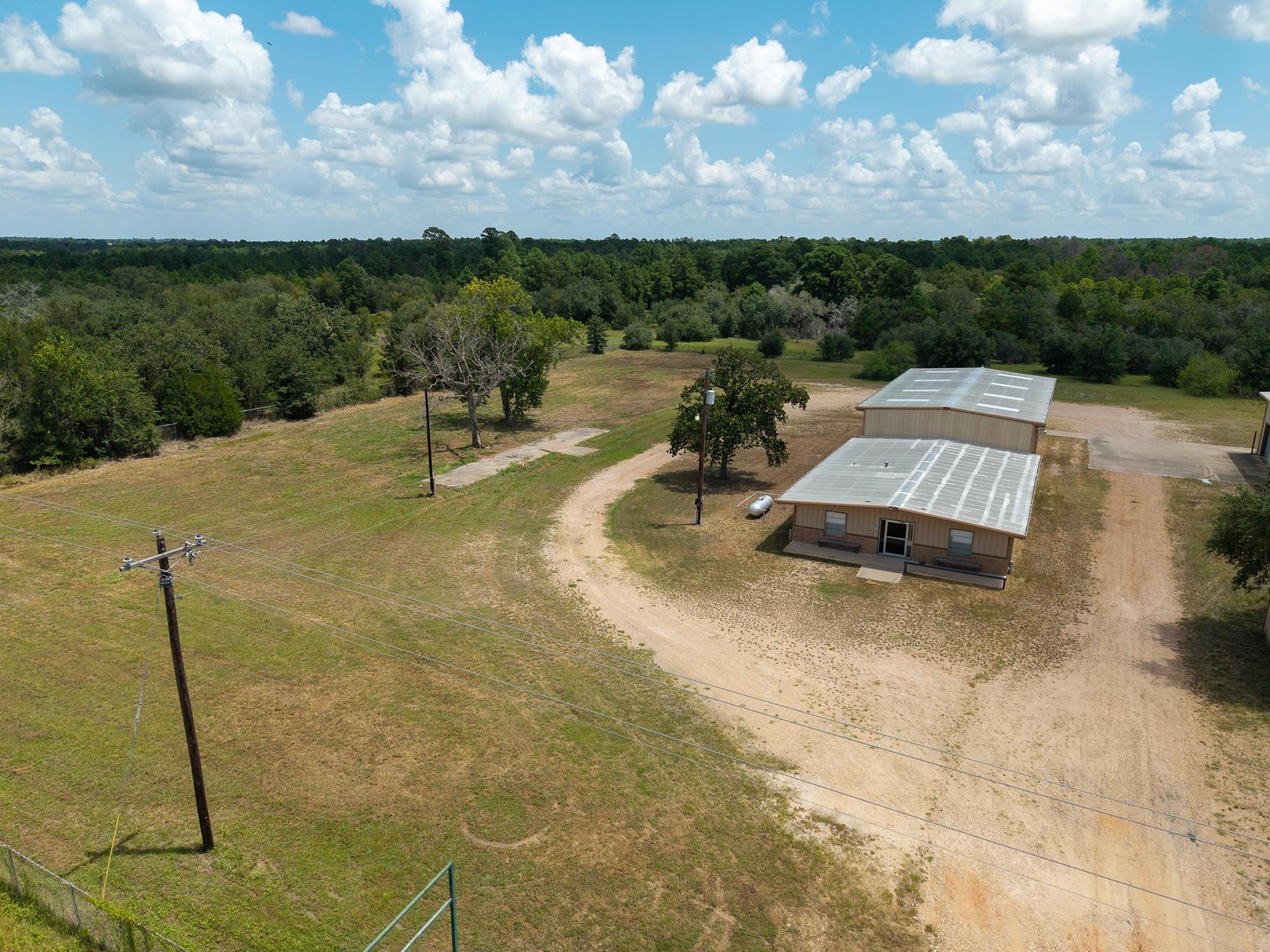 5600 US HWY 77 — photo 5