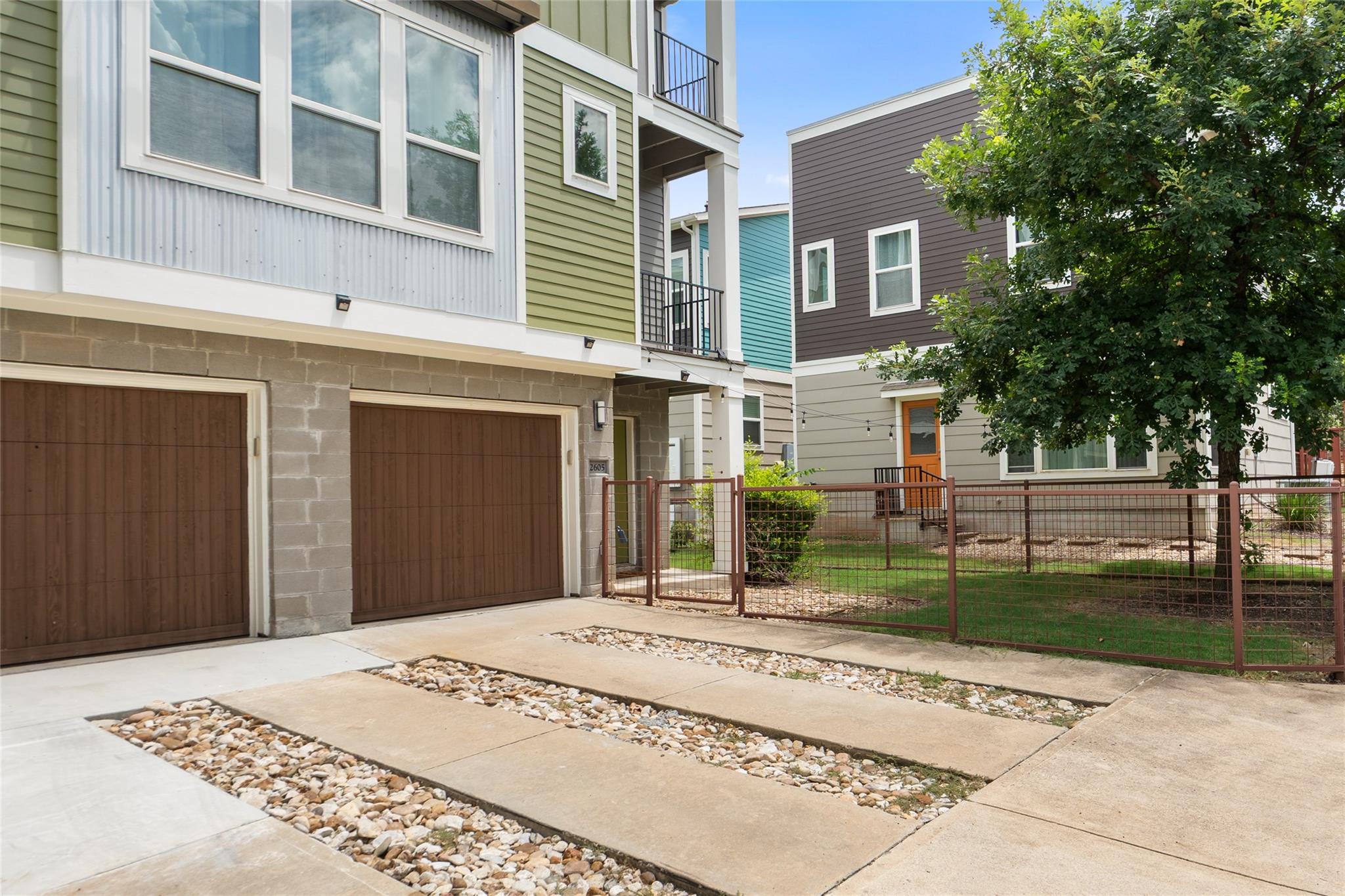 2605 Witsome #40 LOOP — photo 3