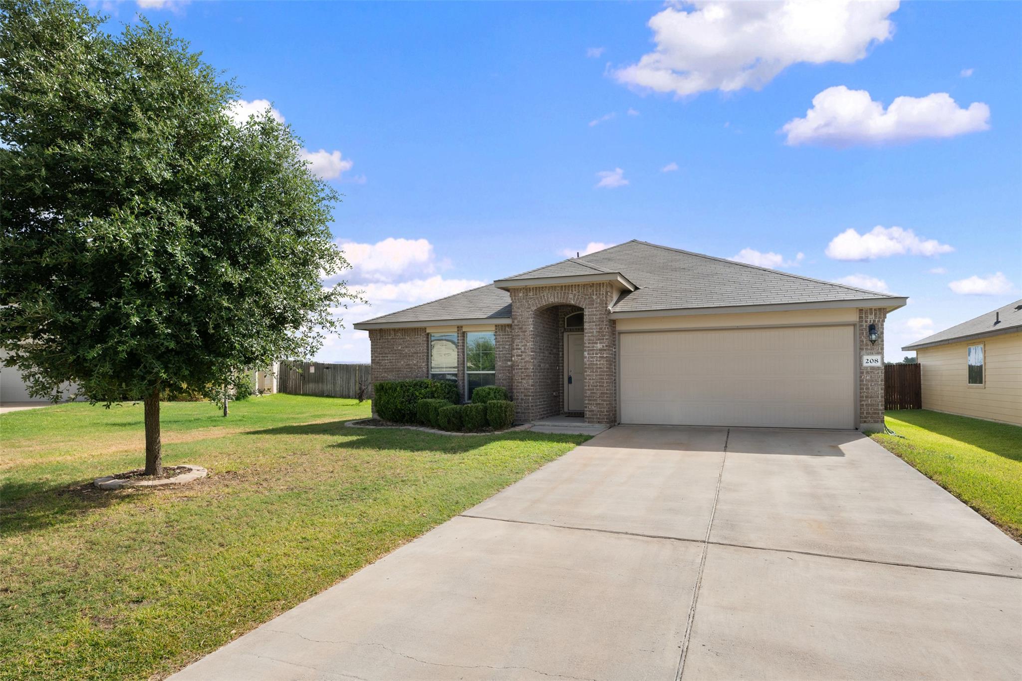 208 Plata LN — photo 4