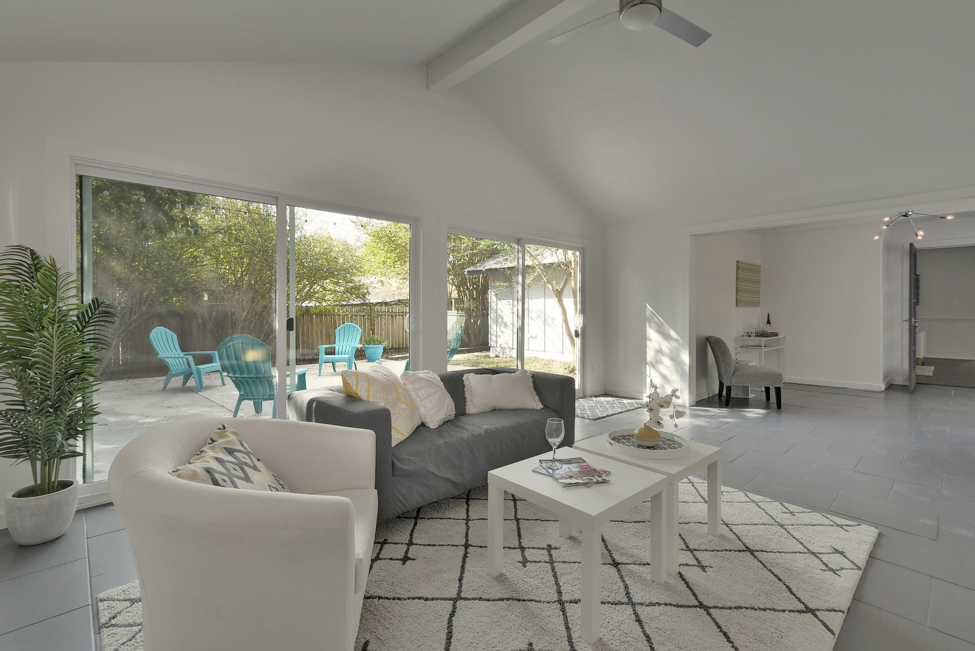 7204 Hartnell DR — photo 3