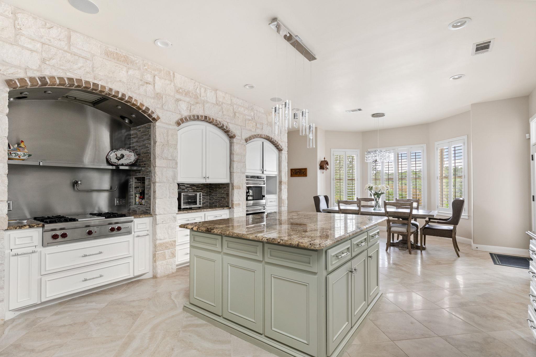 805 Brooks Hollow RD — photo 5