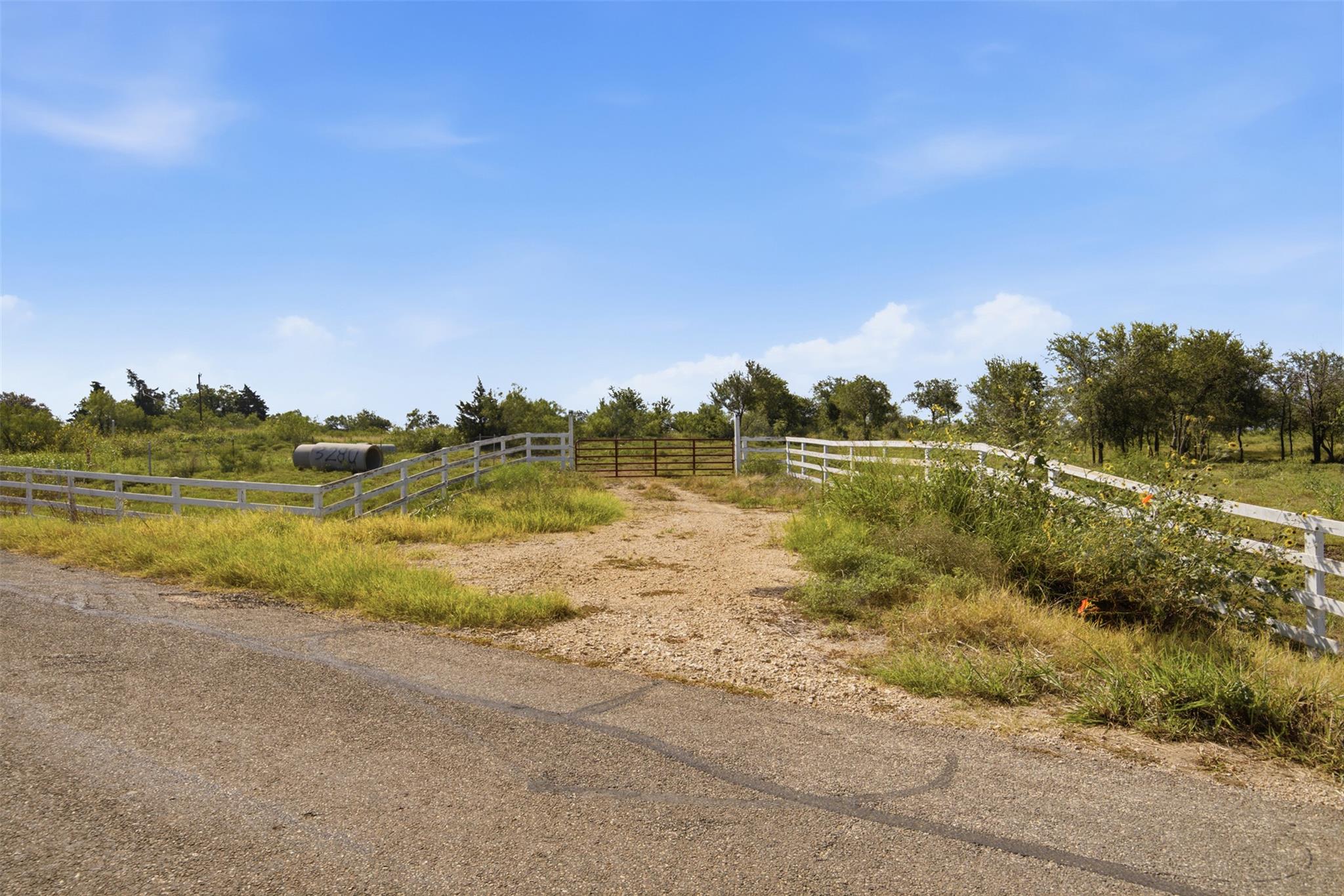 3240 County Road 466 RD — photo 3