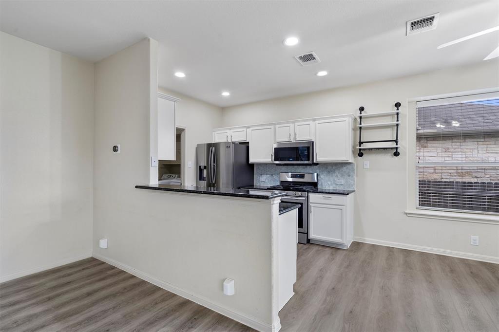 2044 Nestlewood DR — photo 5