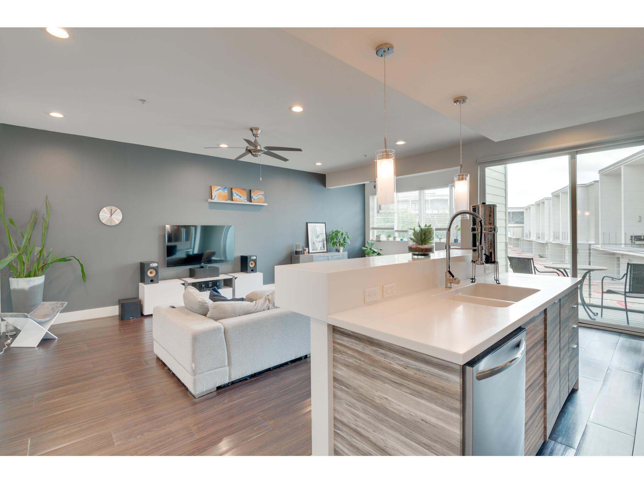 604 Bluff DR #205 — photo 3