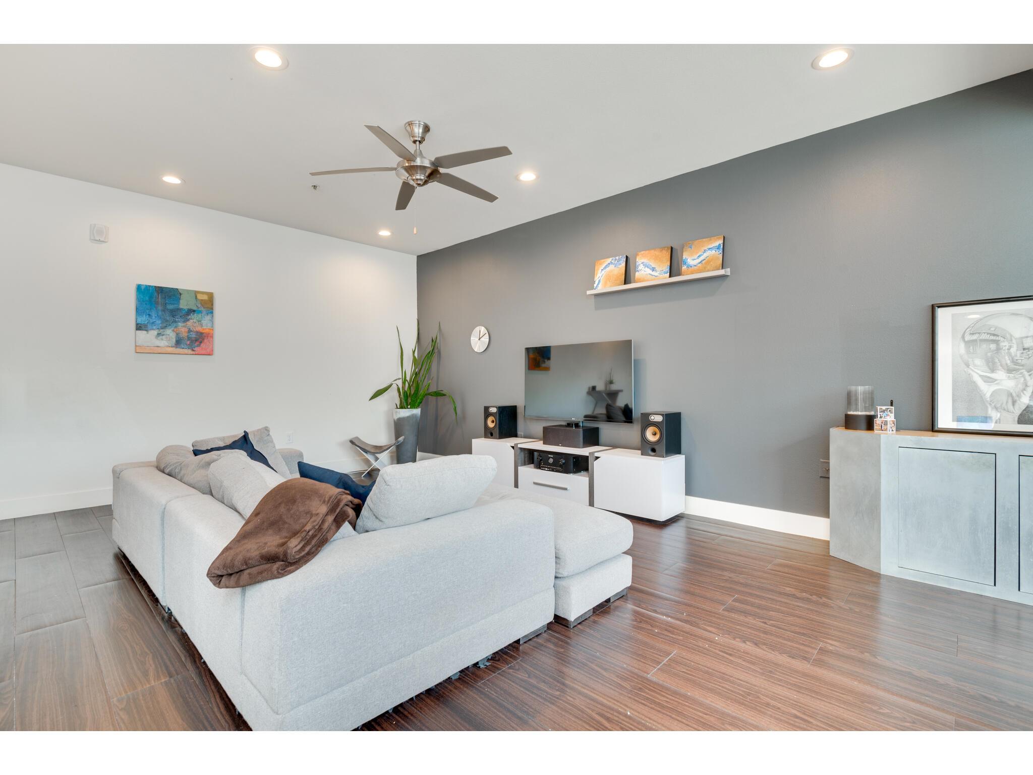 604 Bluff DR #205 — photo 4