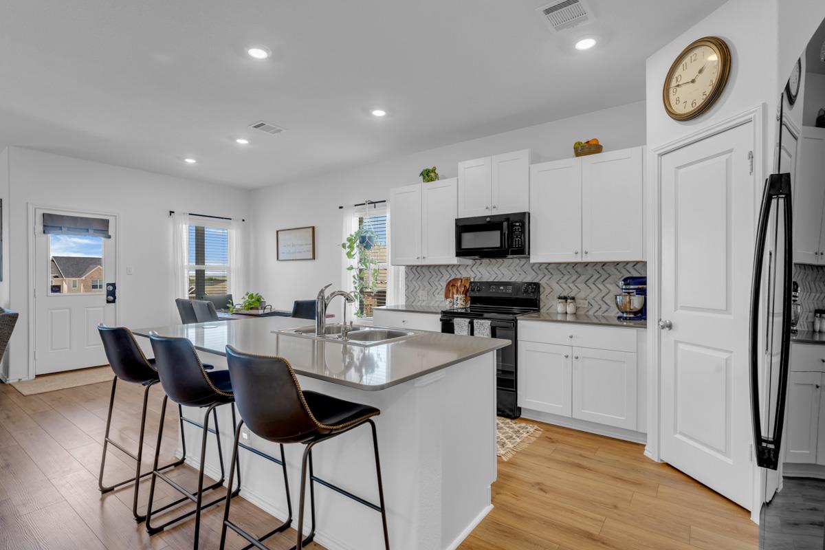 204 Lone Cedar RD — photo 5